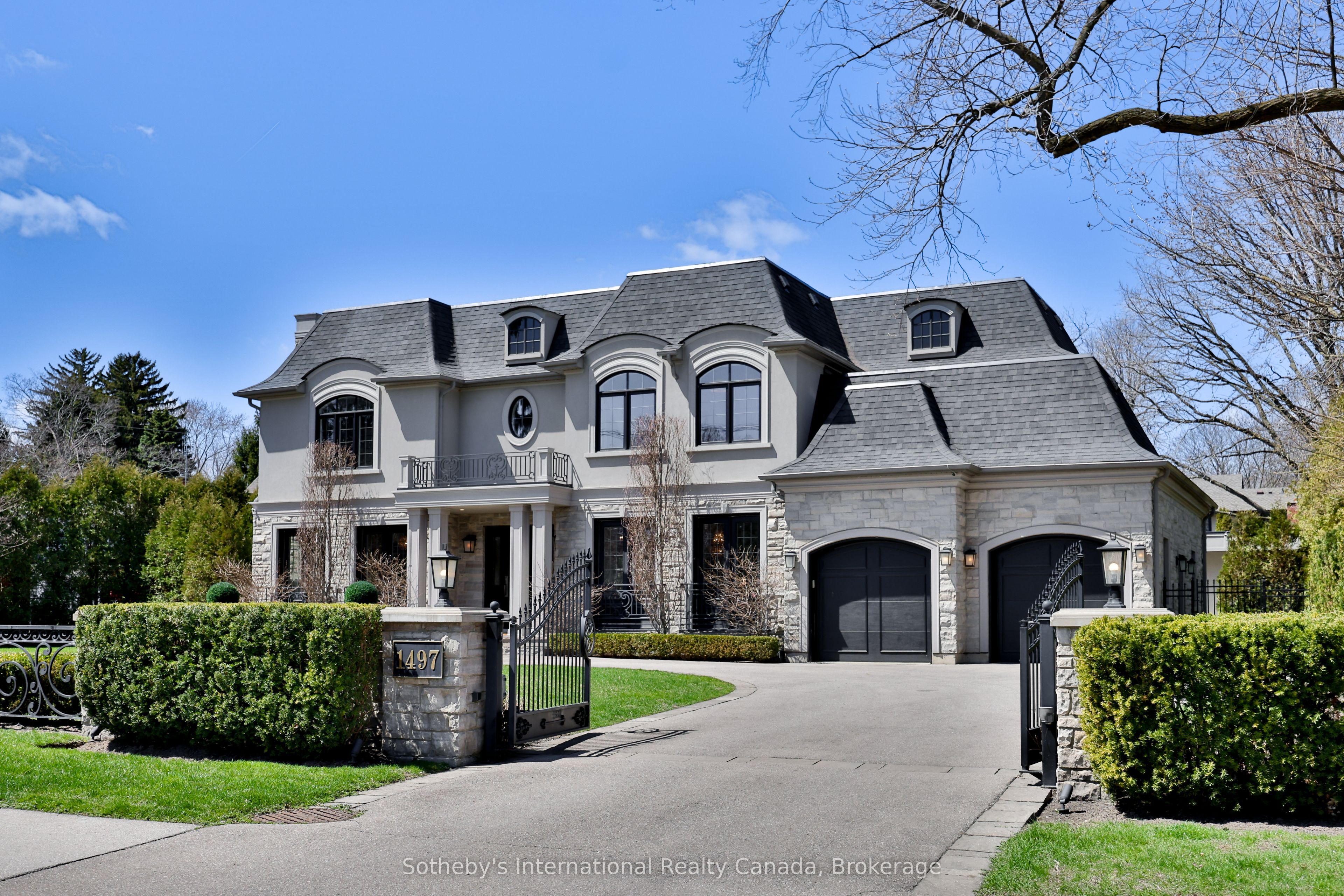 1497 Lakeshore Road W Property Photo 3