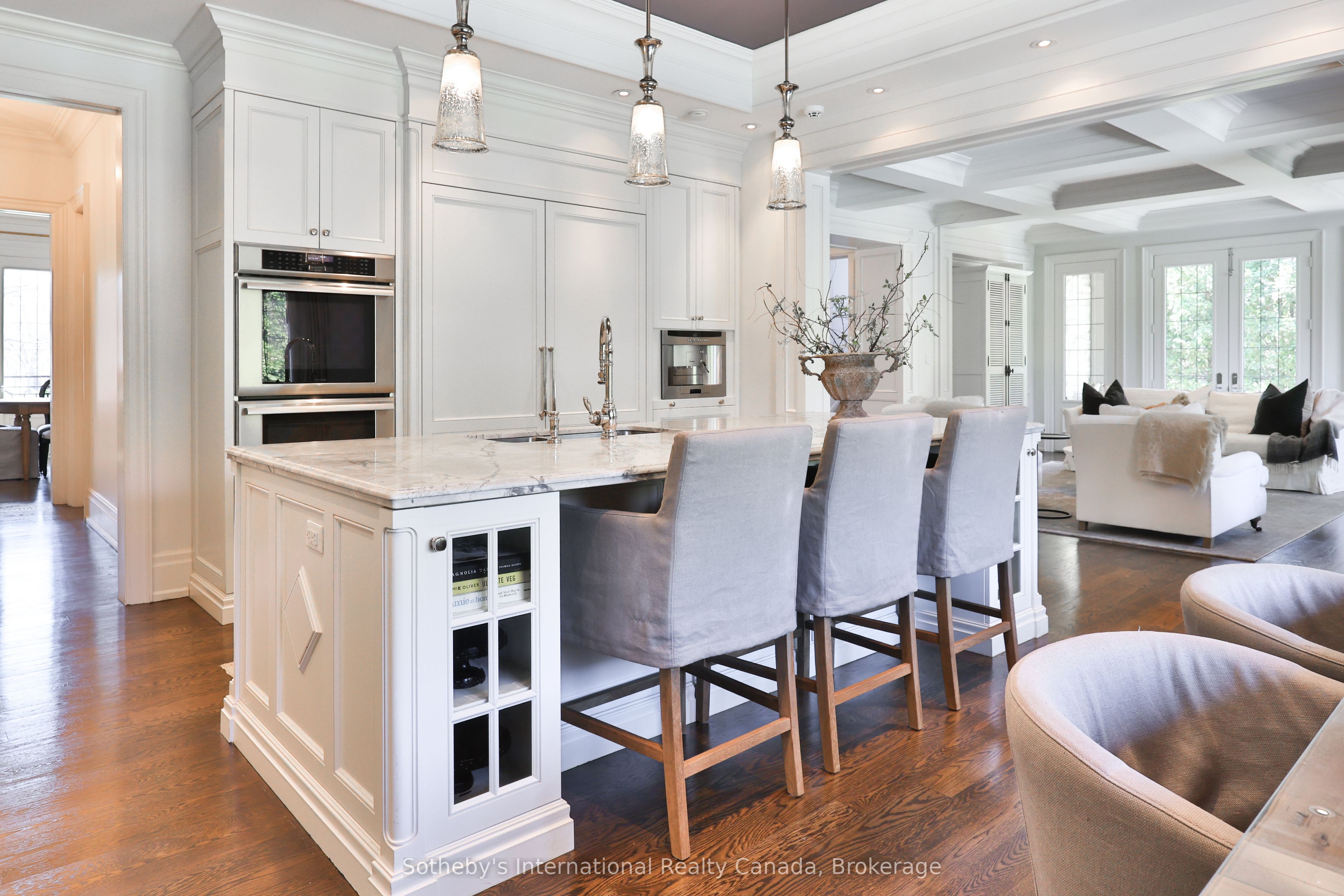 1497 Lakeshore Road W Property Photo 12