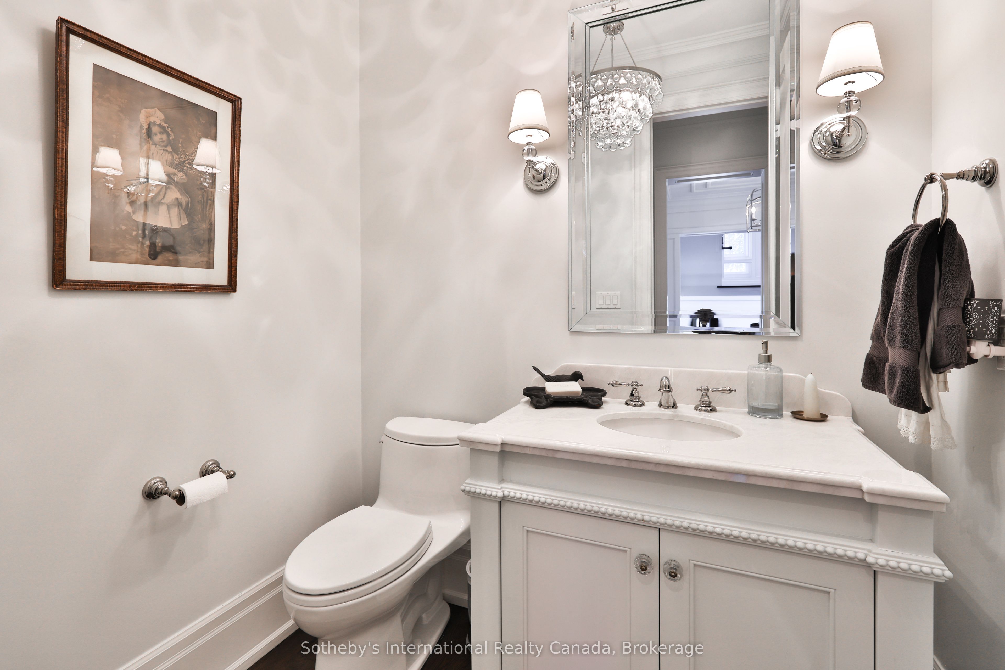 1497 Lakeshore Road W Property Photo 17