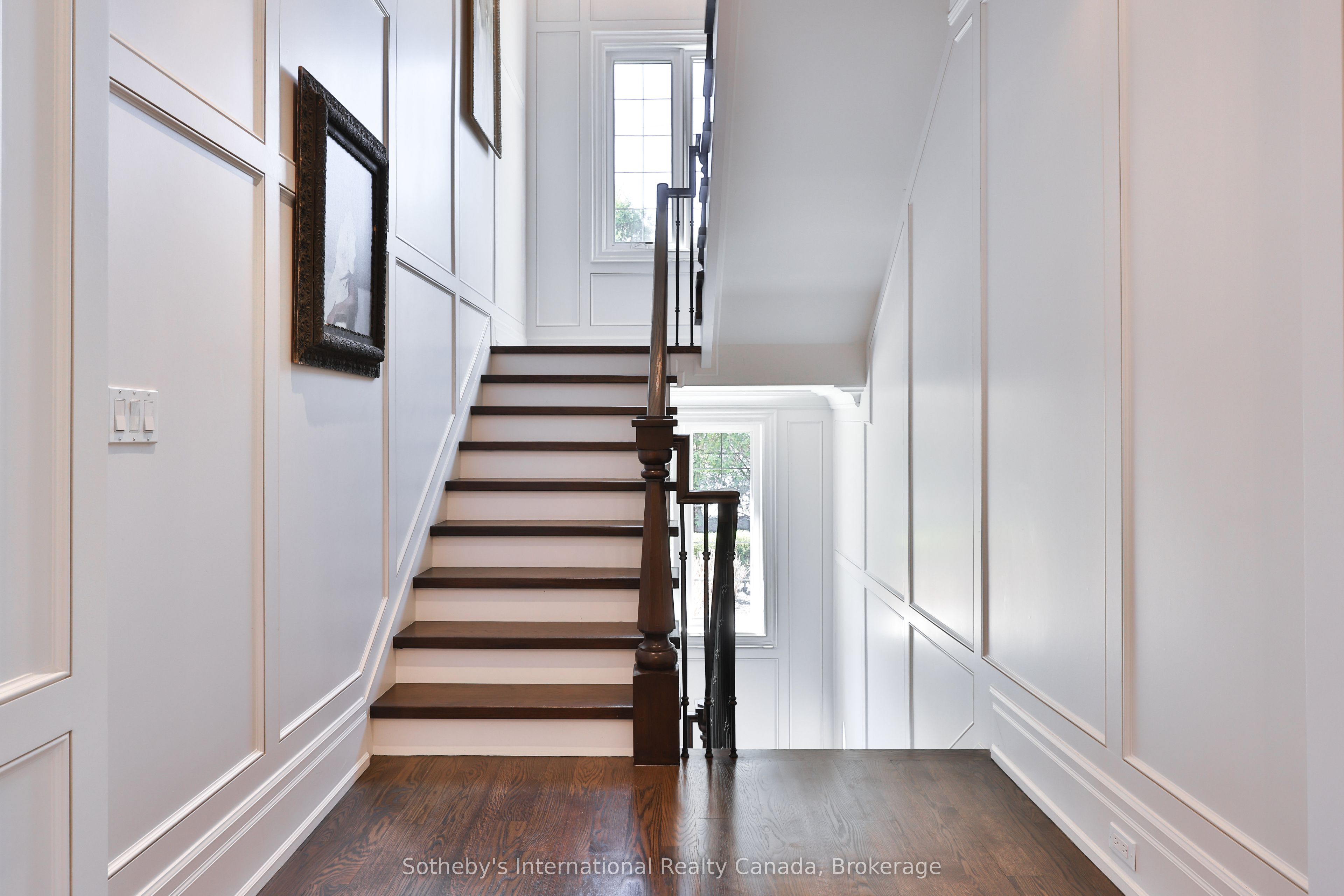 1497 Lakeshore Road W Property Photo 18