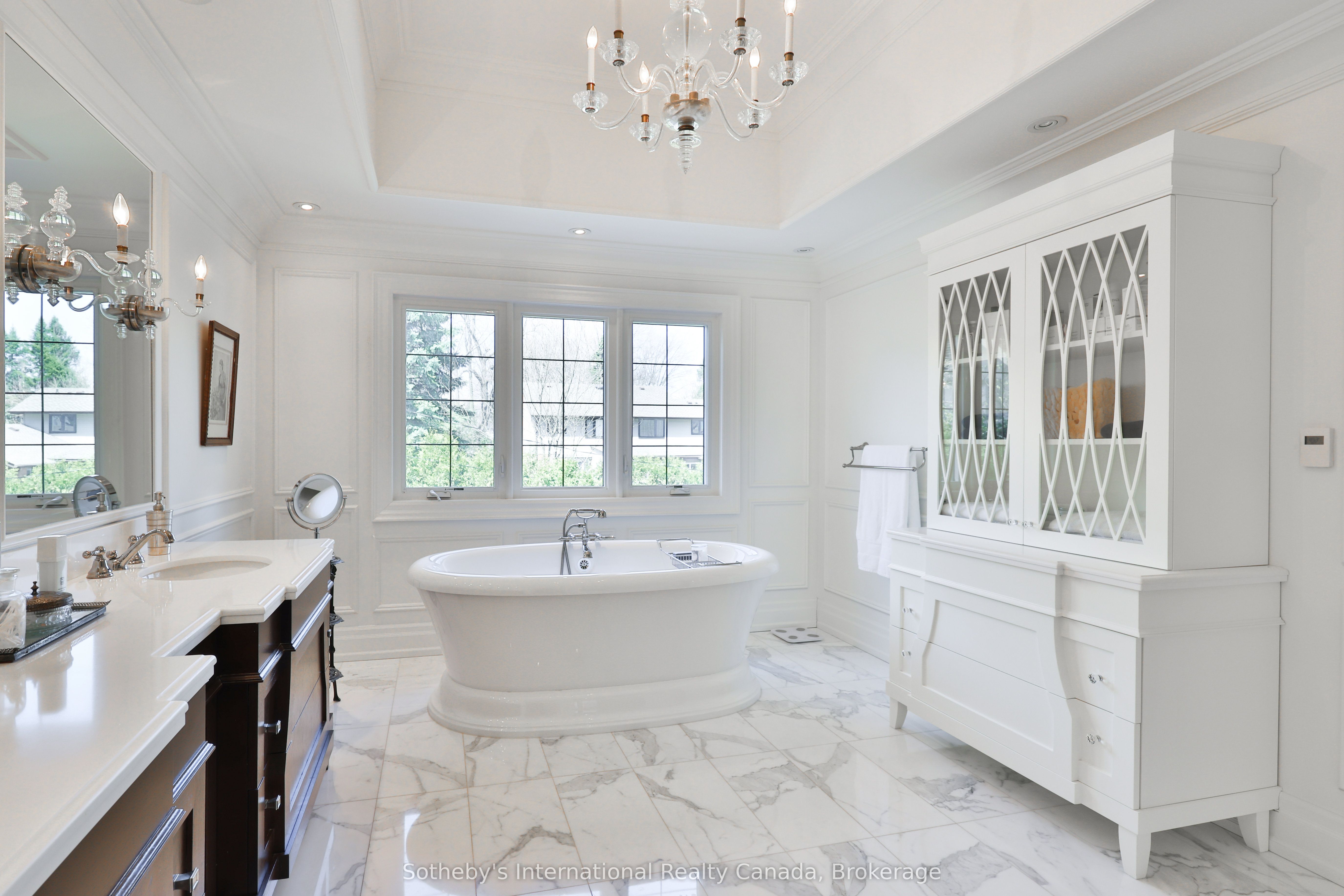 1497 Lakeshore Road W Property Photo 24