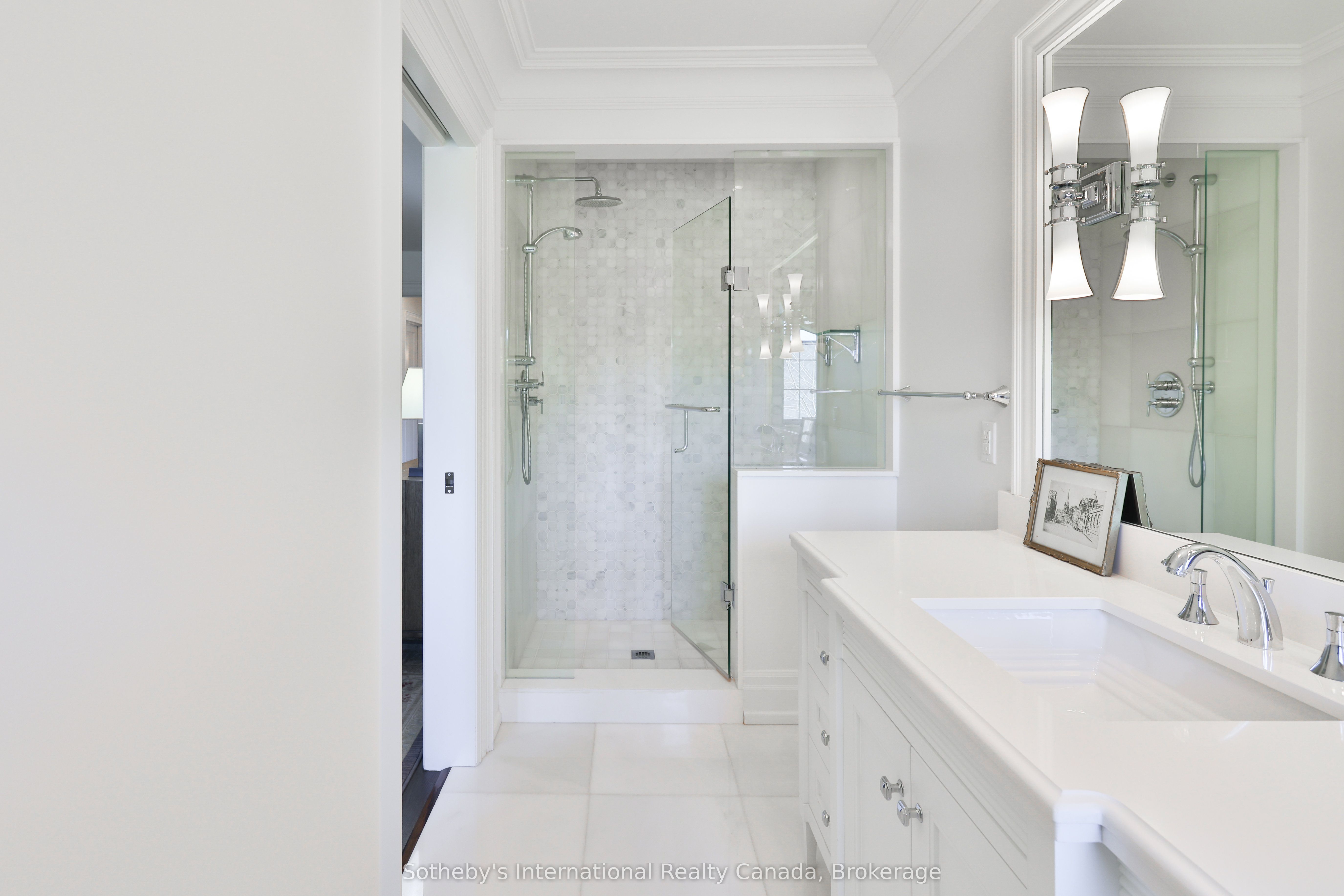 1497 Lakeshore Road W Property Photo 32