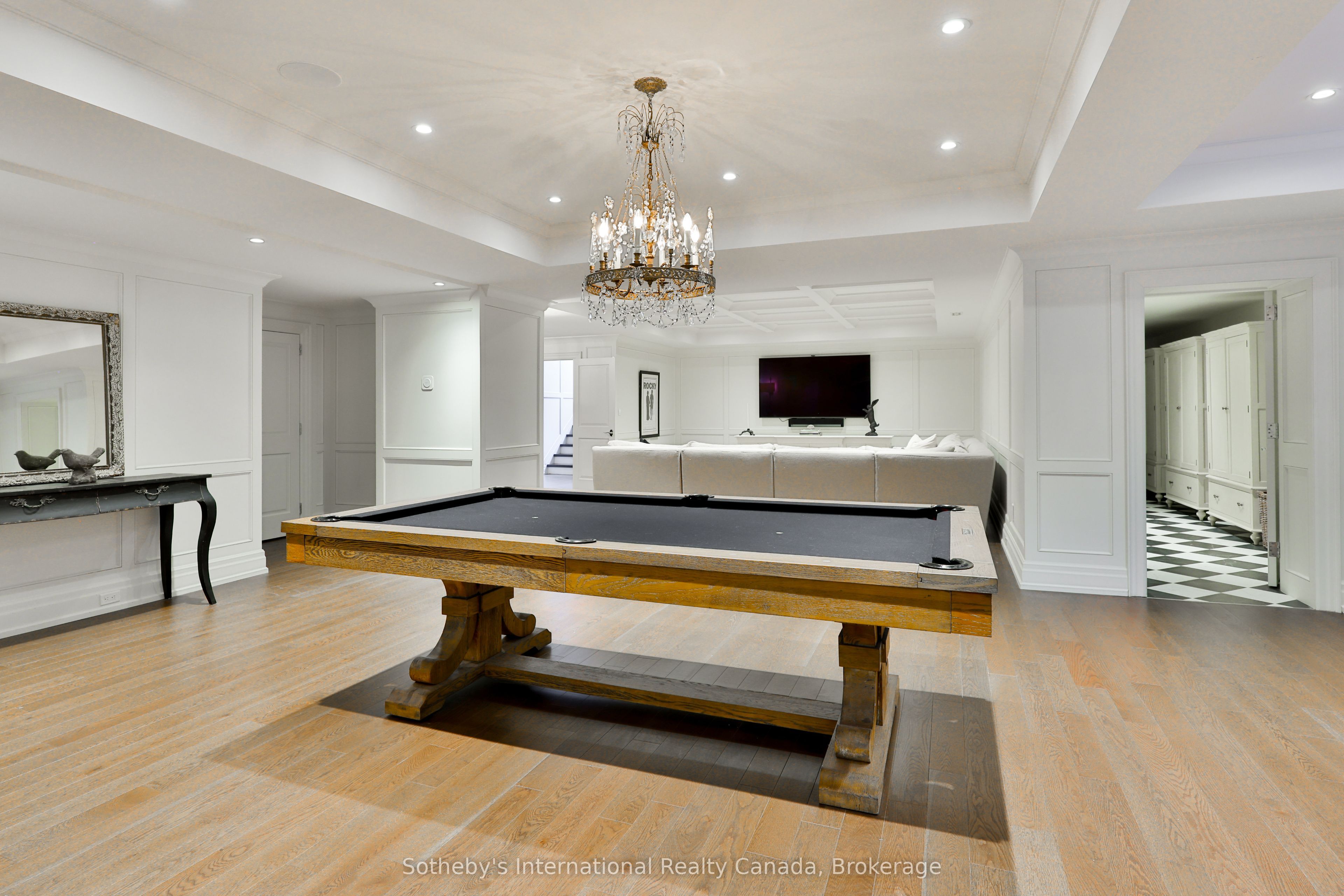 1497 Lakeshore Road W Property Photo 35