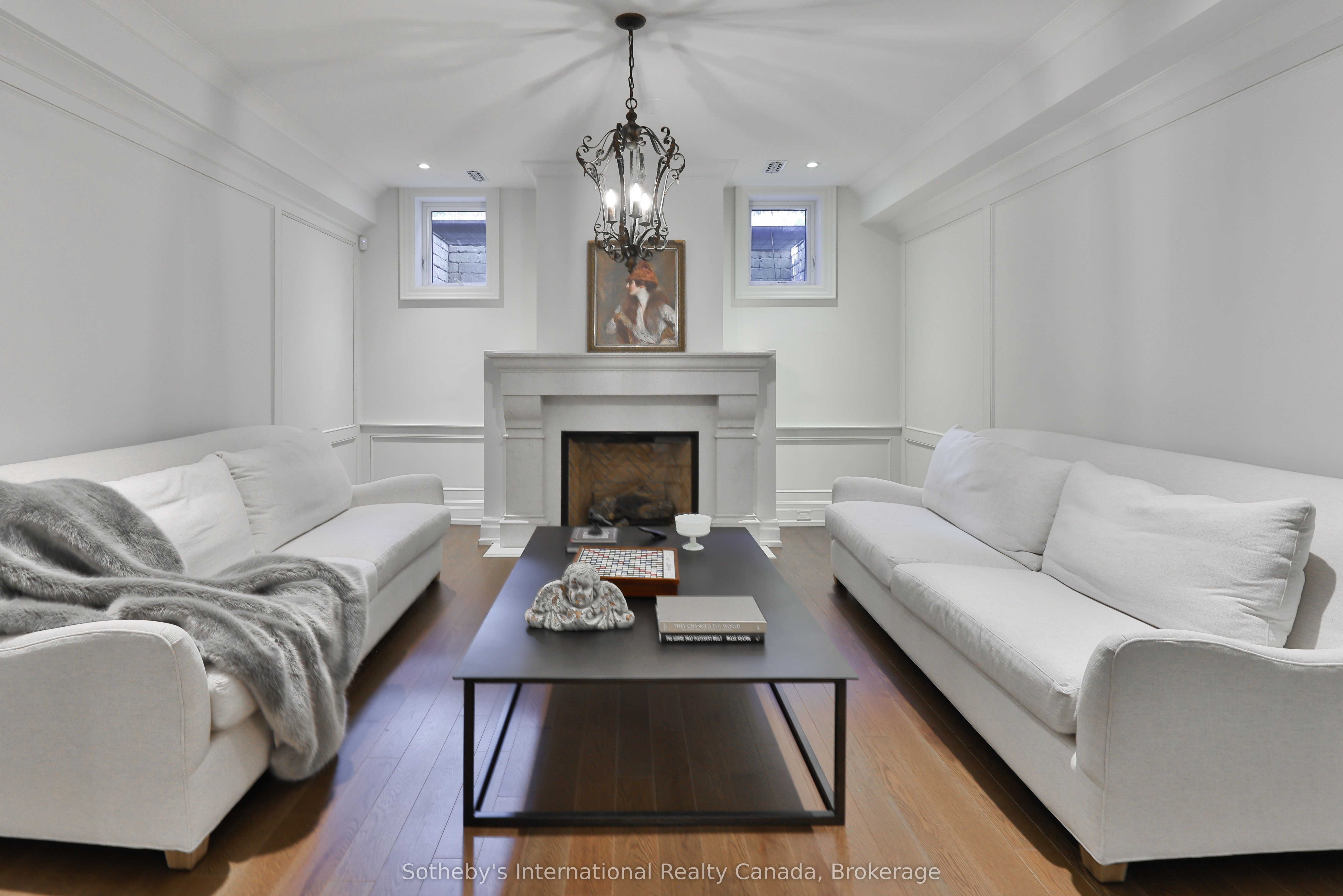 1497 Lakeshore Road W Property Photo 37