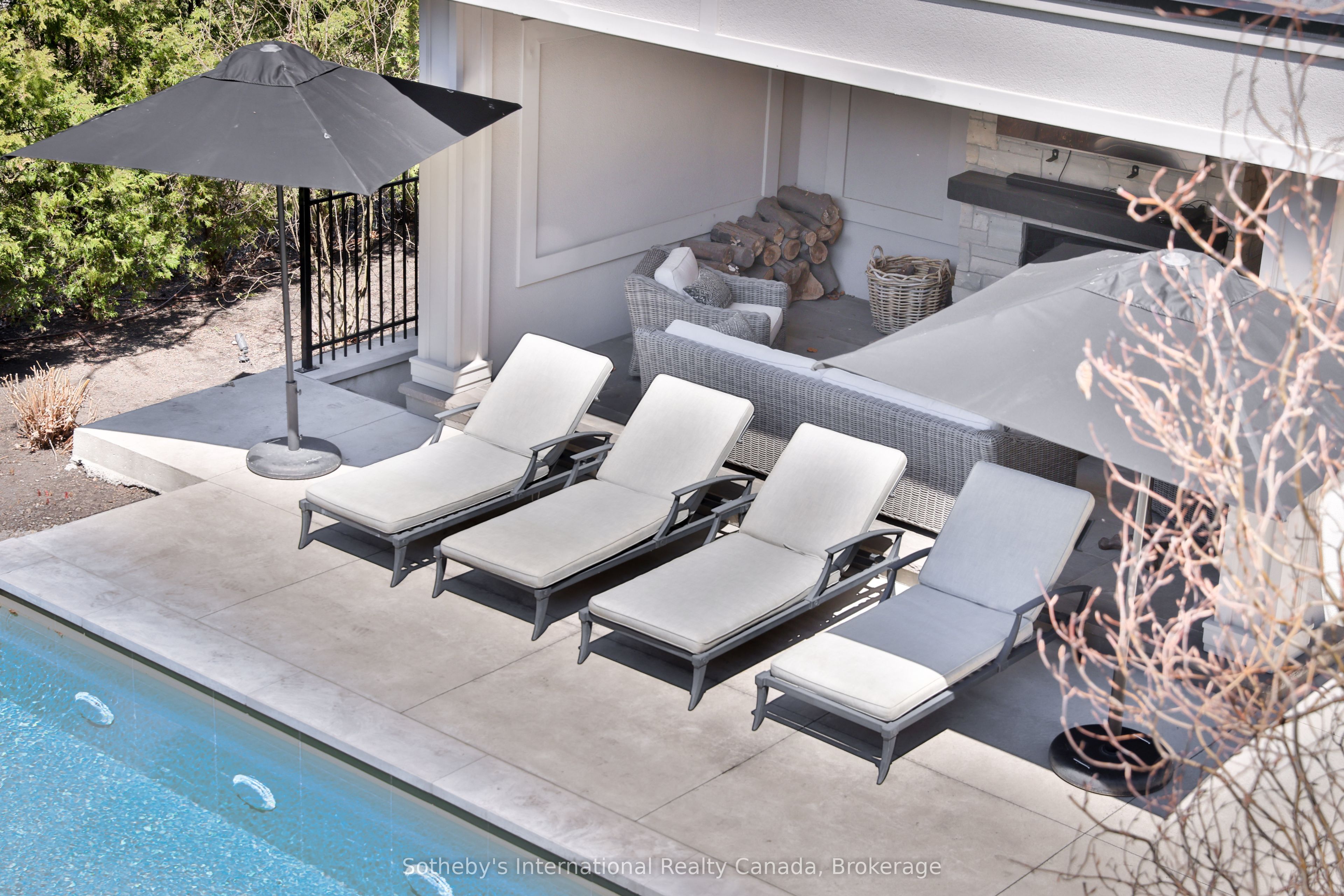 1497 Lakeshore Road W Property Photo 44