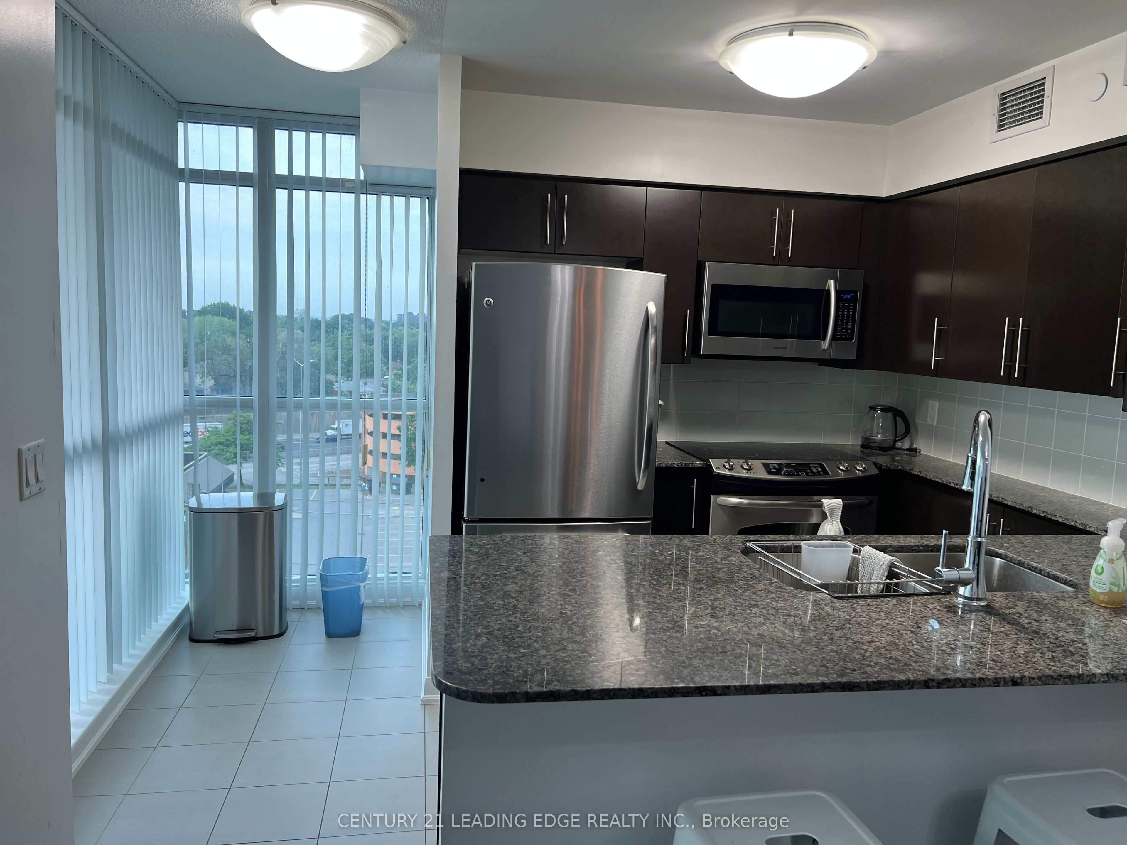 215 Sherway Gardens Road 702 Property Photo 3