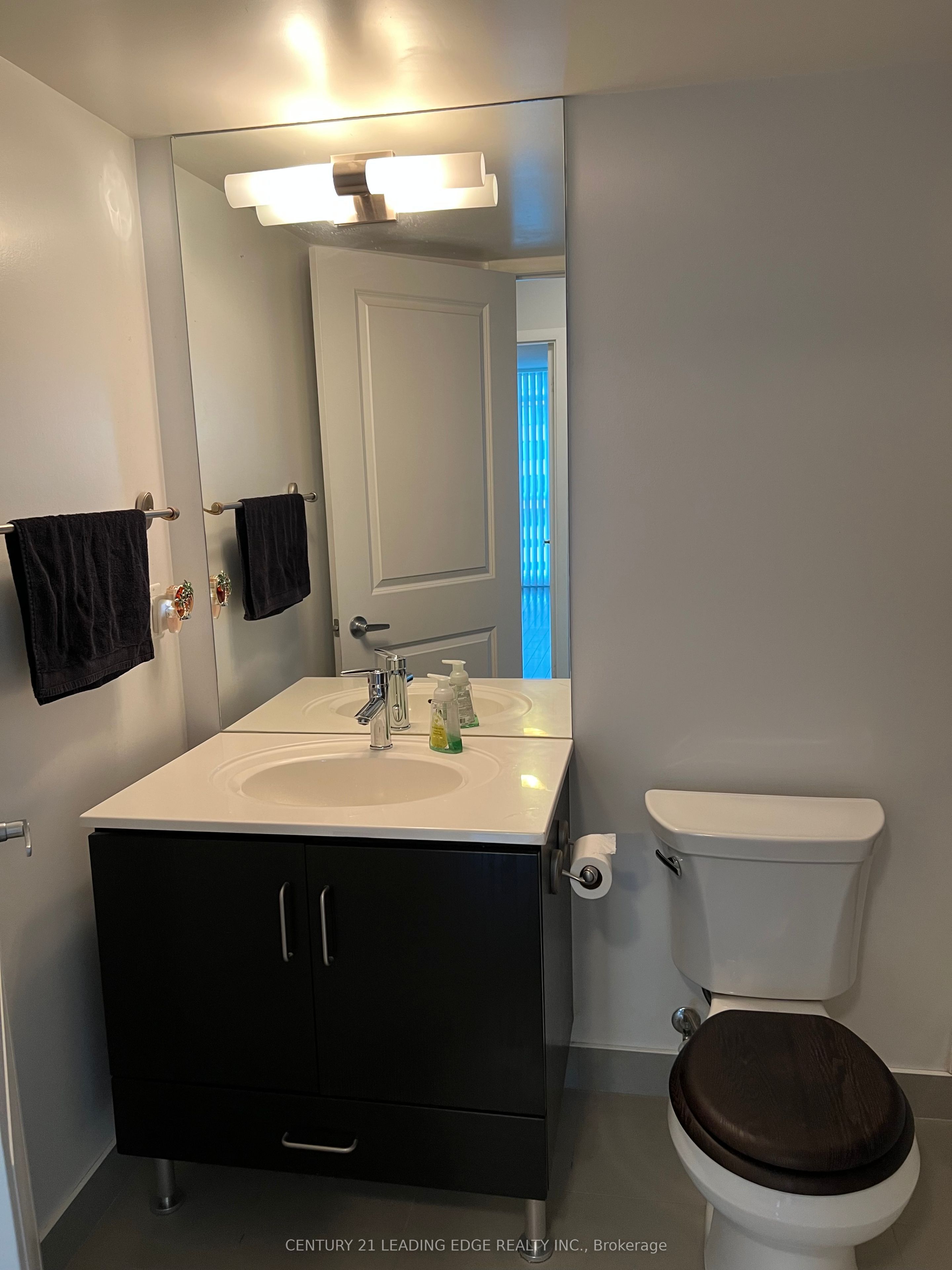 215 Sherway Gardens Road 702 Property Photo 13