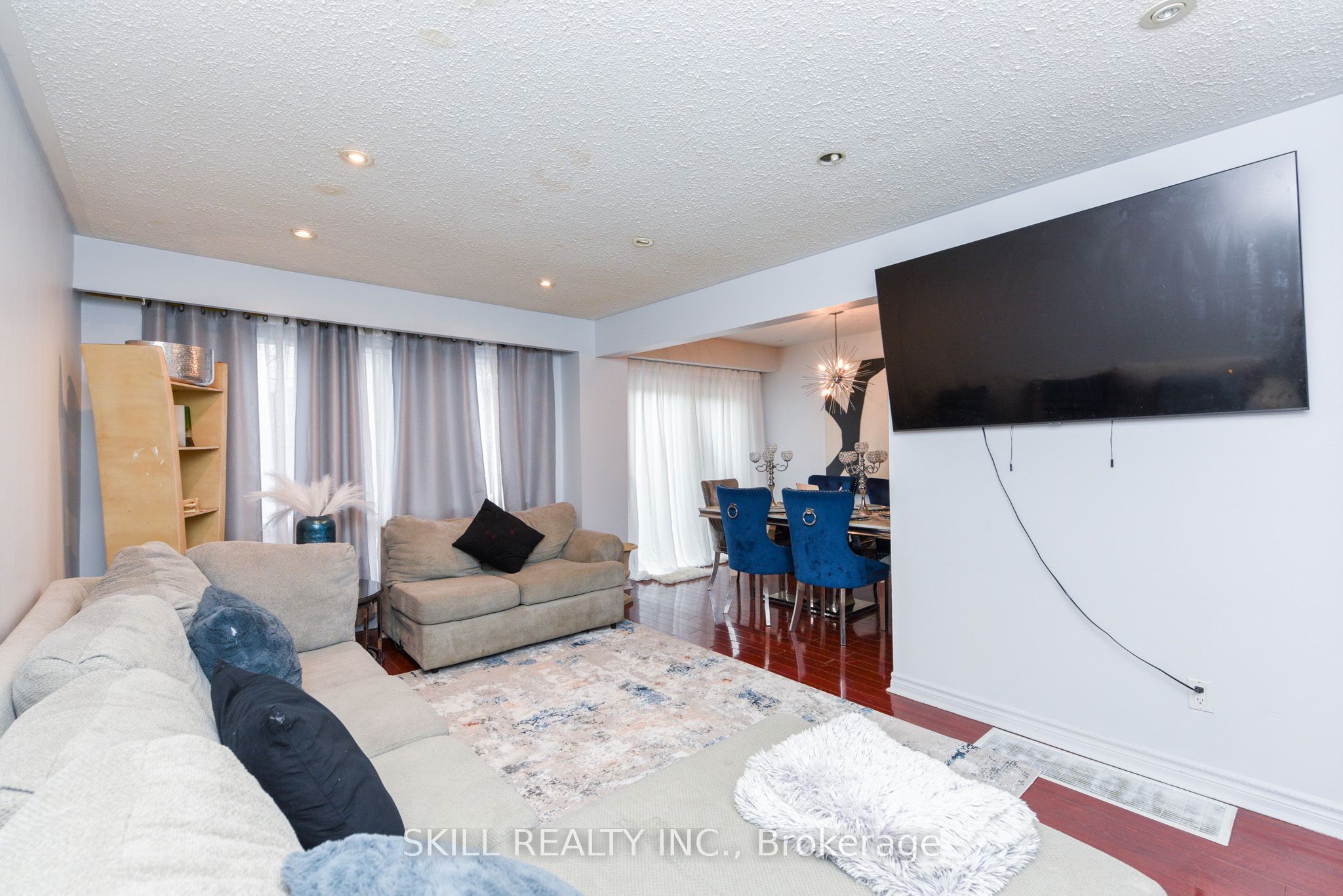 7500 Goreway Drive 92 Property Photo 6