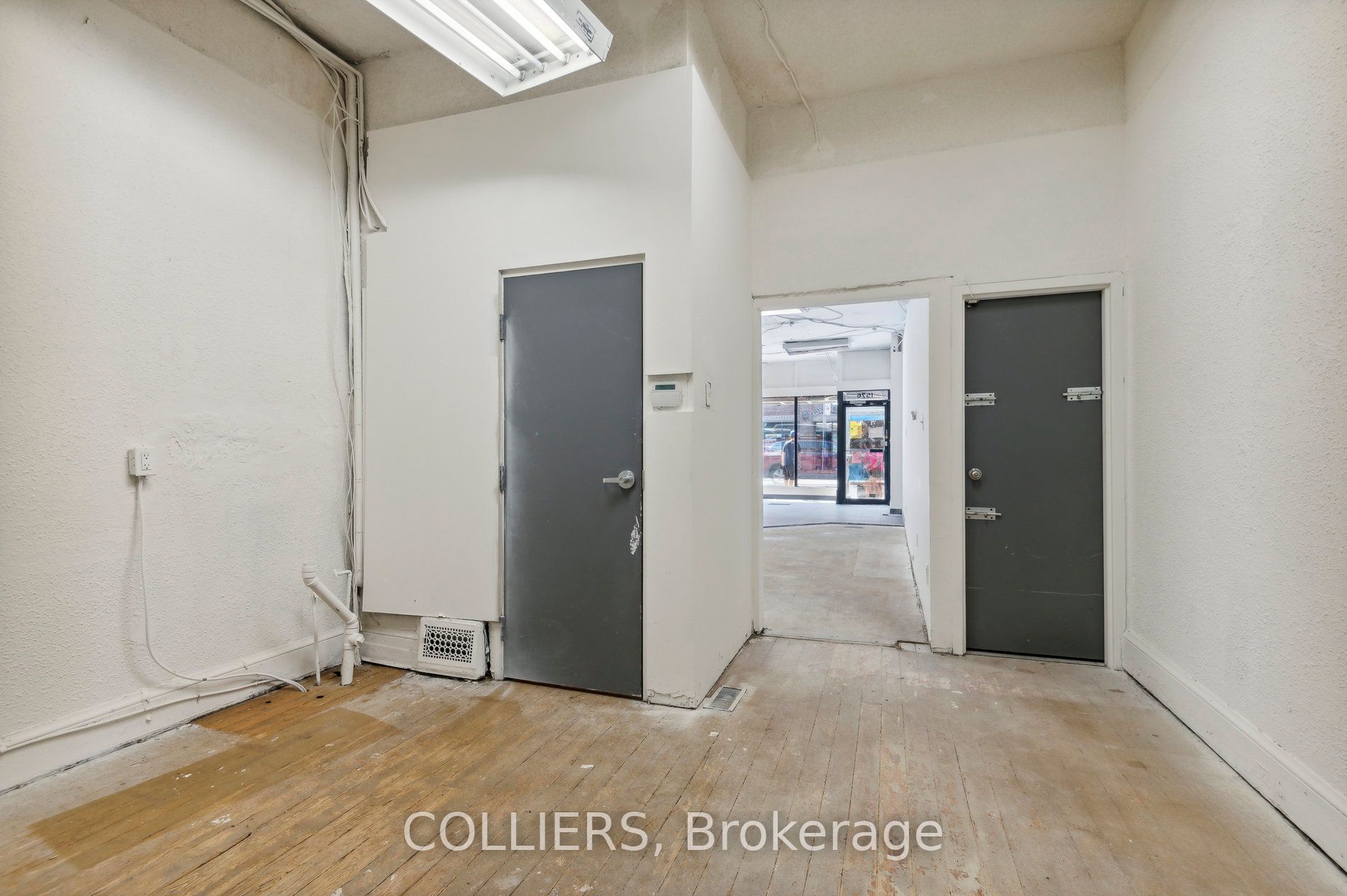 #ground Floor - 1576 Queen Street Property Photo 6
