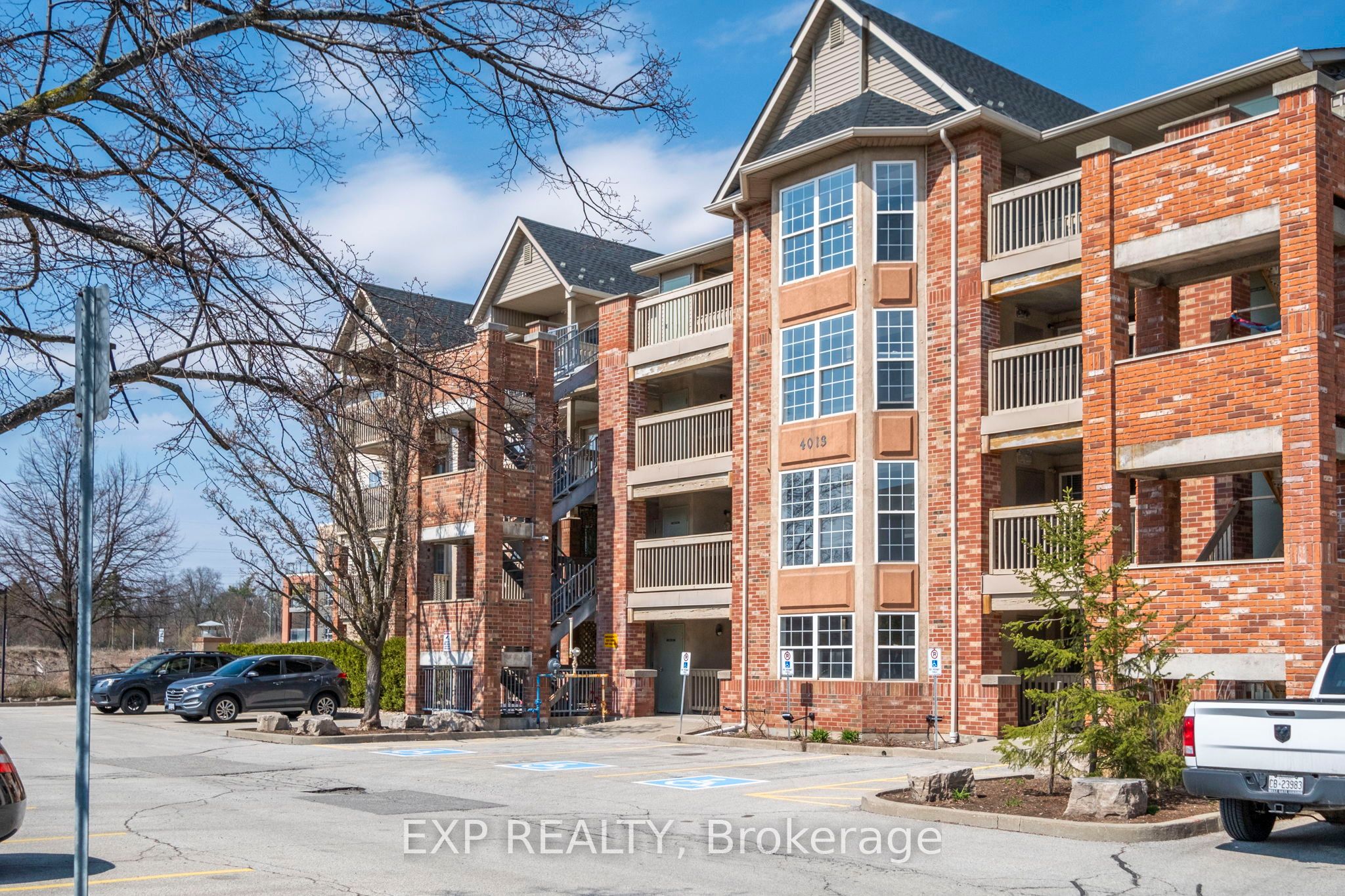#303 - 4013 Kilmer Drive Property Photo 1