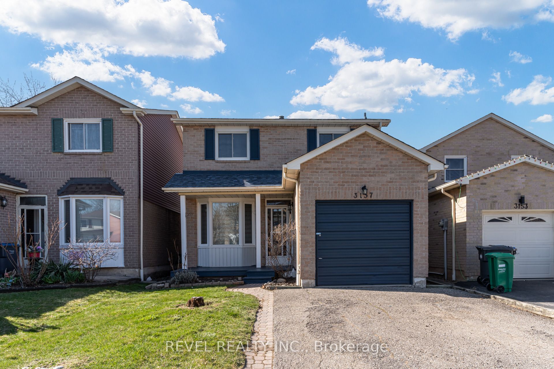 3157 Mccarron Crescent Property Photo 1