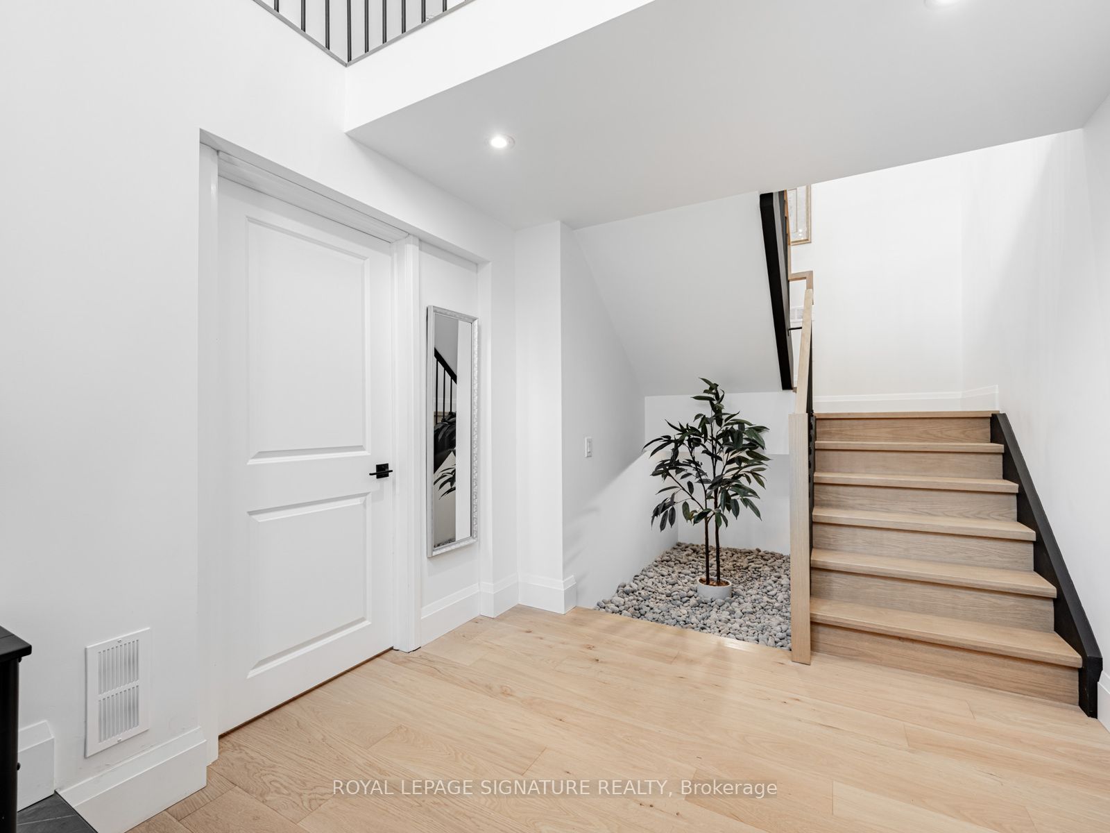 22 Yorkleigh Avenue Property Photo 3