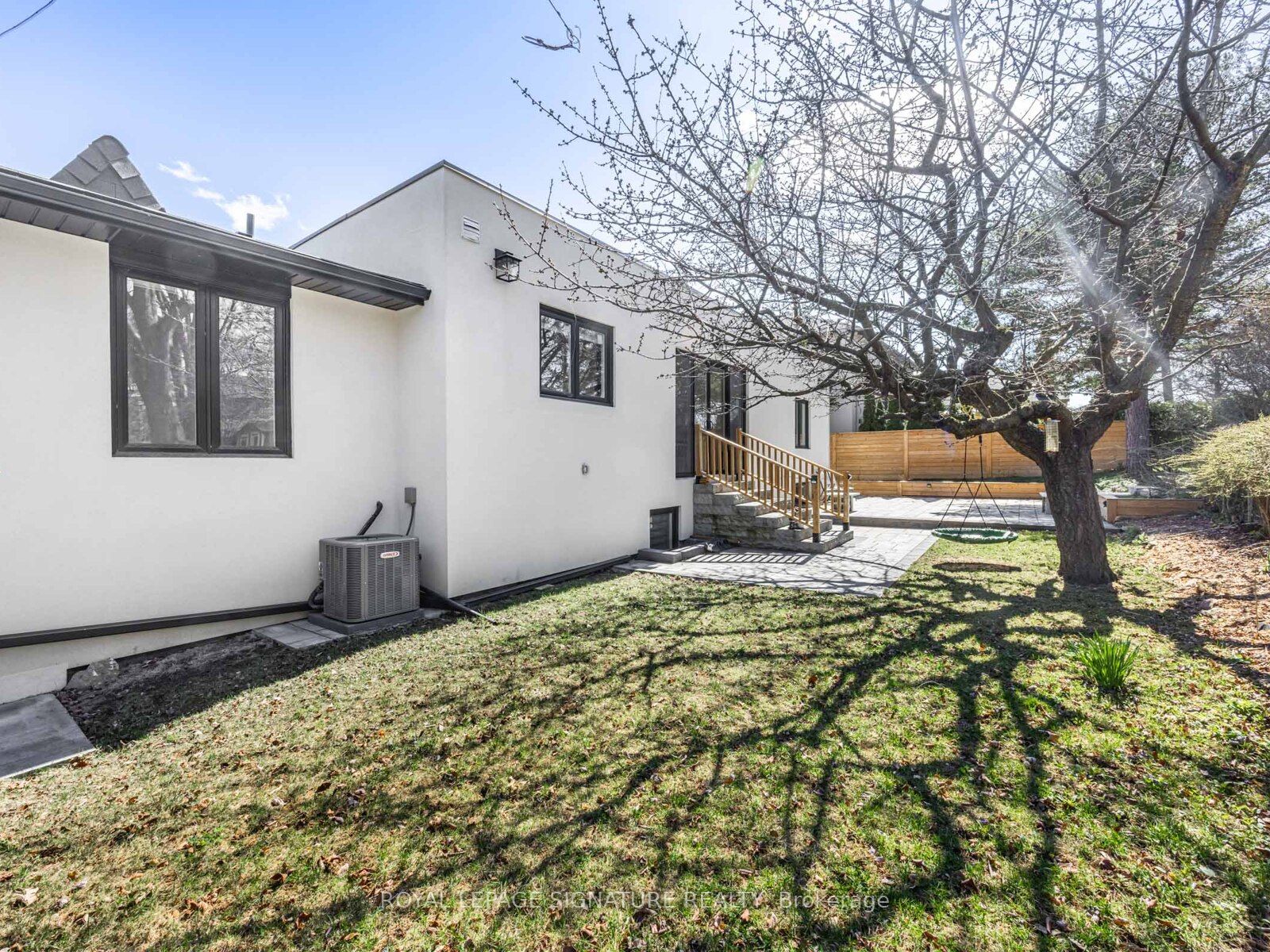 22 Yorkleigh Avenue Property Photo 45