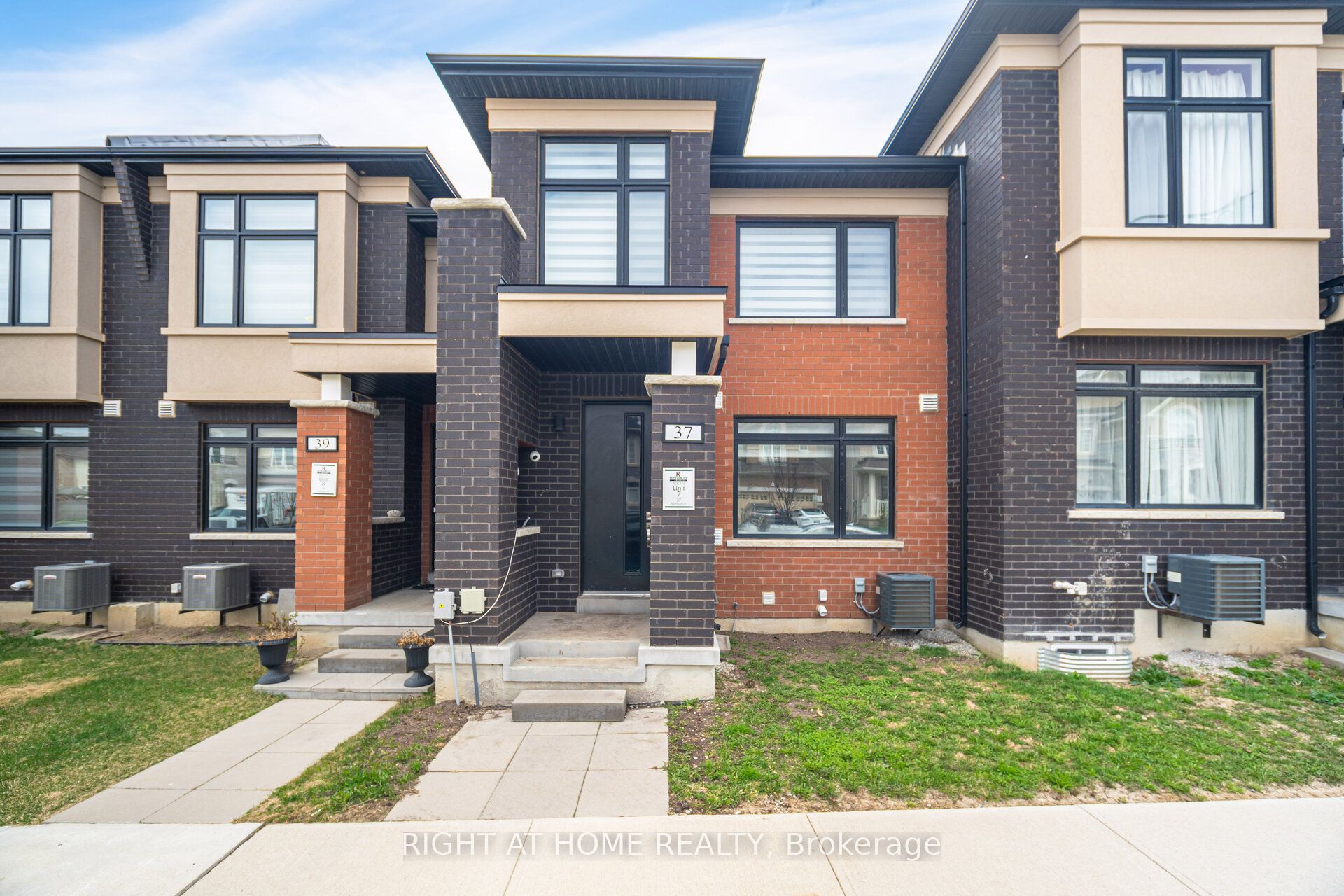 37 Nightjar Drive Property Photo 1