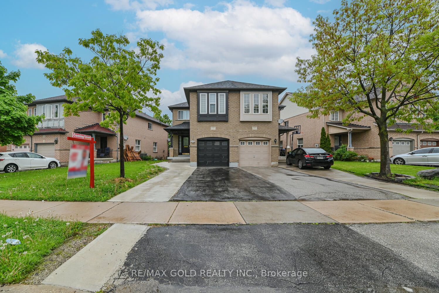 9 Fairlawn Boulevard Property Photo 1