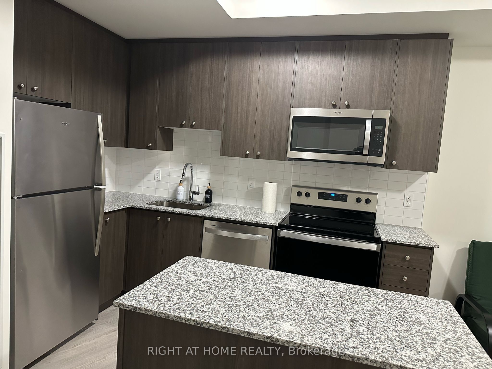 3006 William Cutmore Boulevard 520 Property Photo 1