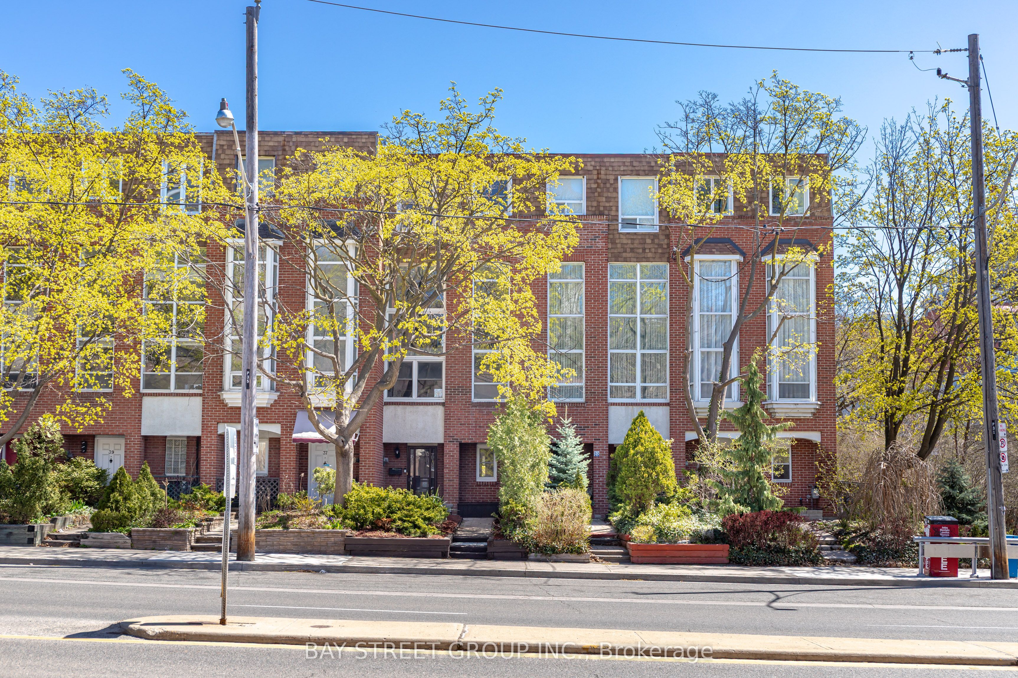 35 Keele Street Property Photo 1