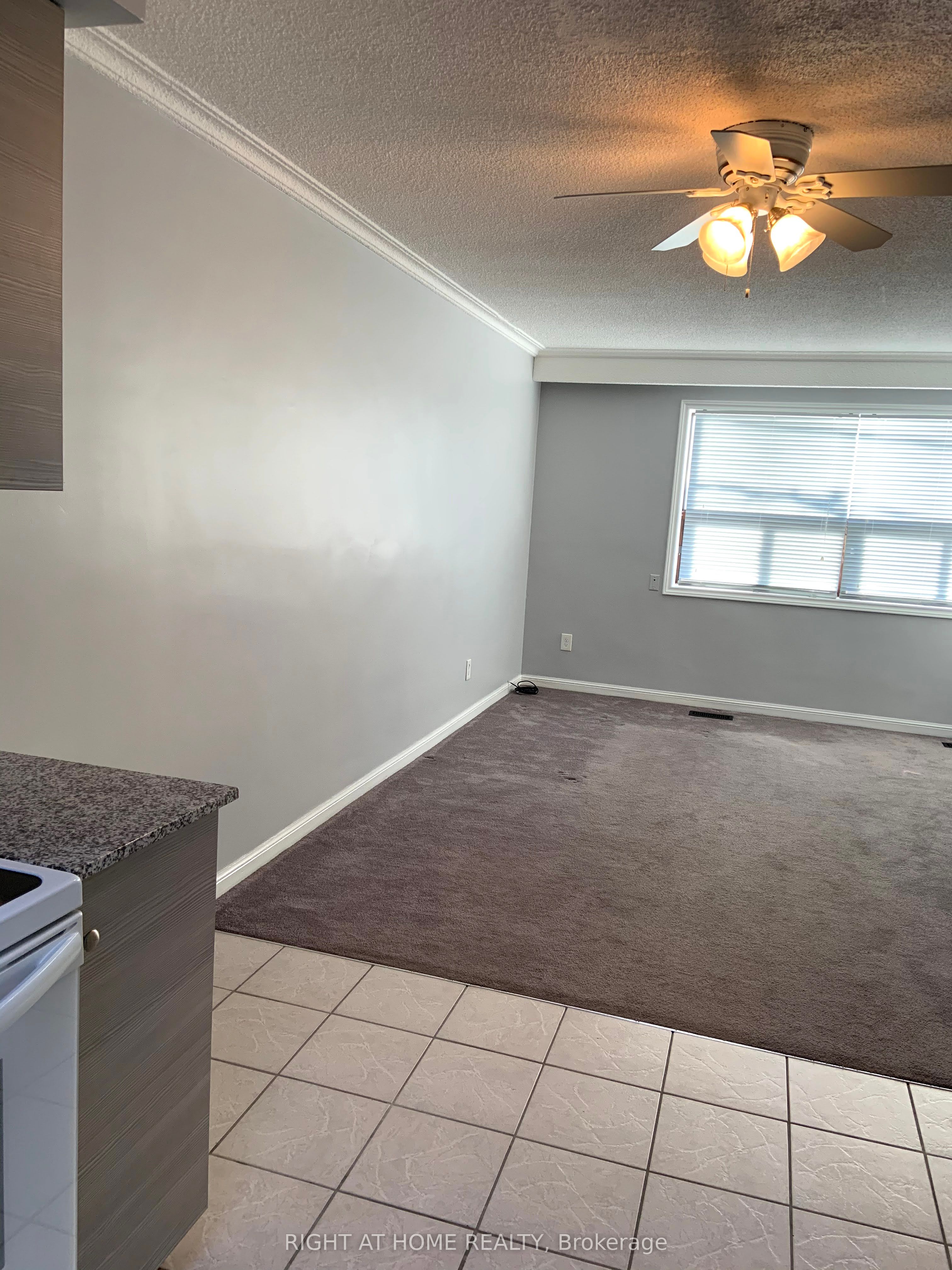 2025 Dufferin Street Property Photo 23