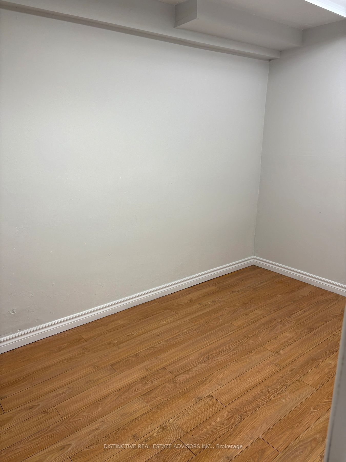 65 Dundas St W Property Photo 10