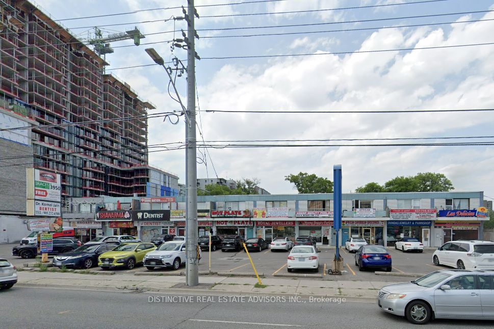 65 Dundas St W Property Photo 14