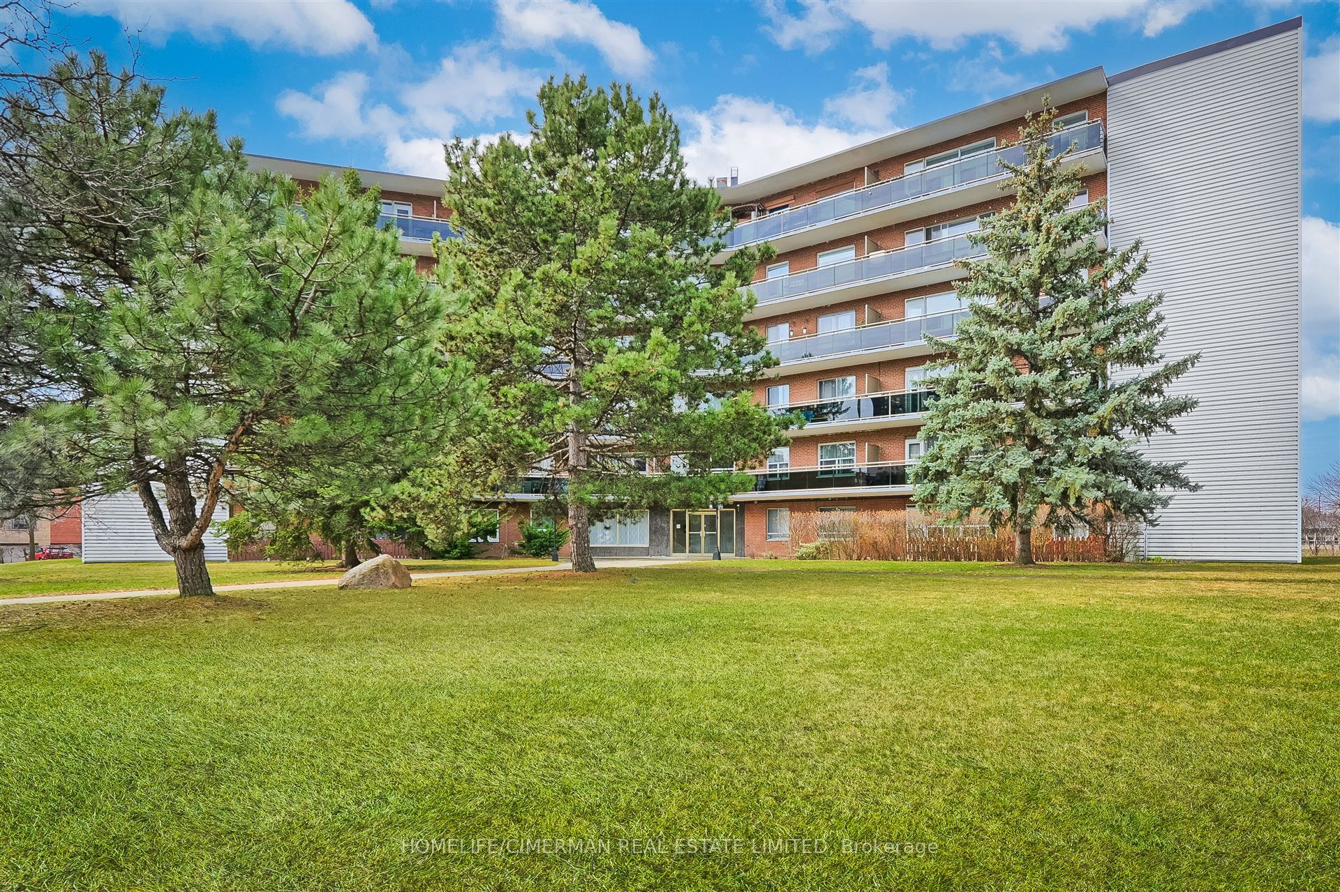 346 The West Mall N/a 405 Property Photo 1