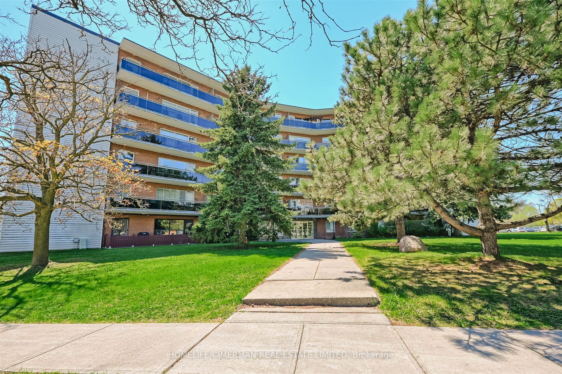 346 The West Mall N/a 405 Property Photo 4