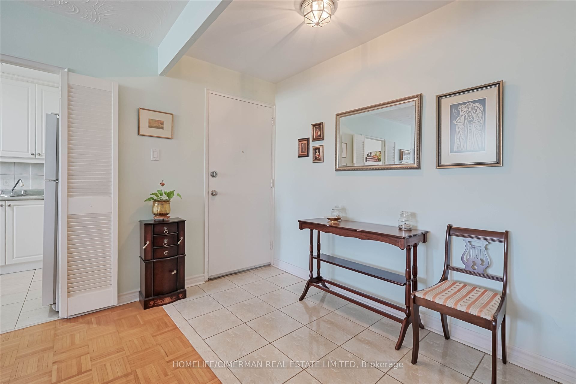 346 The West Mall N/a 405 Property Photo 8