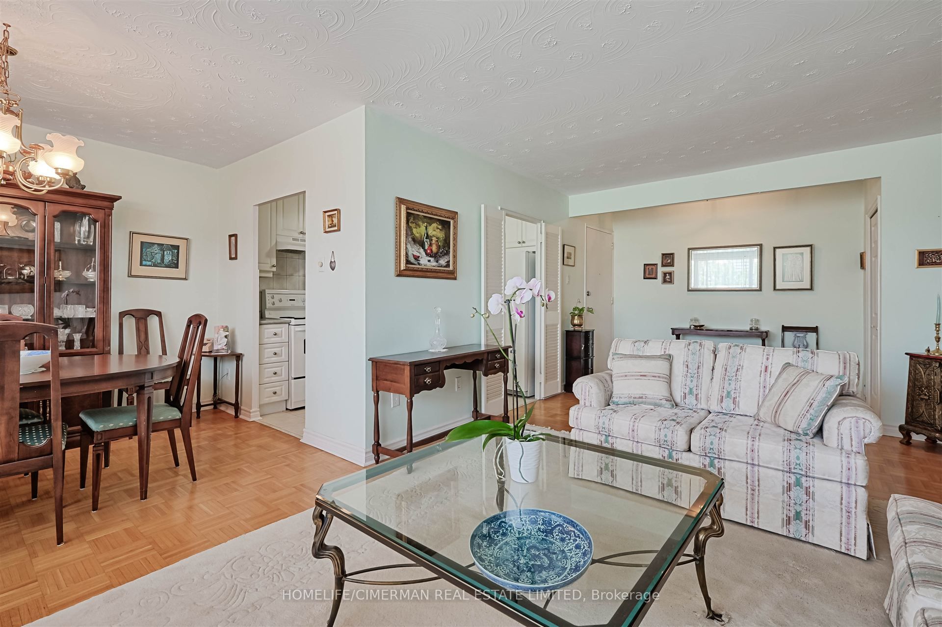 346 The West Mall N/a 405 Property Photo 11