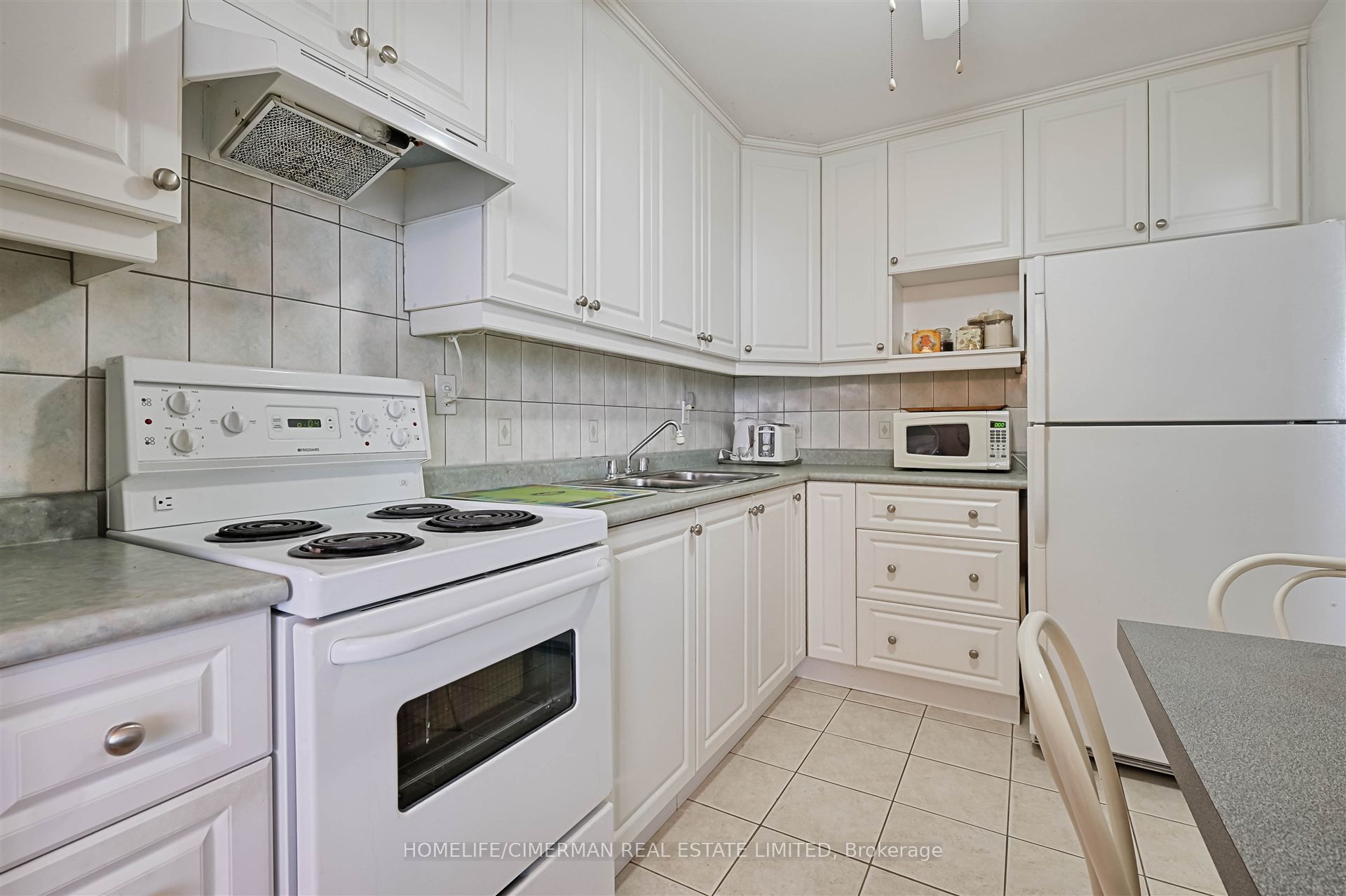 346 The West Mall N/a 405 Property Photo 19