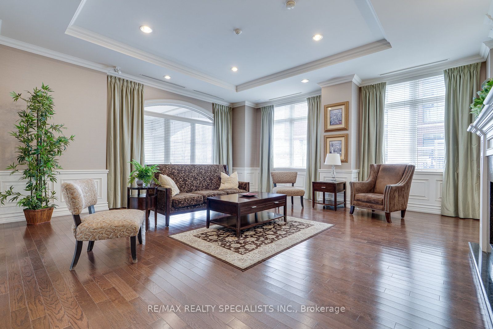 60 Ann Street 401 Property Photo 6