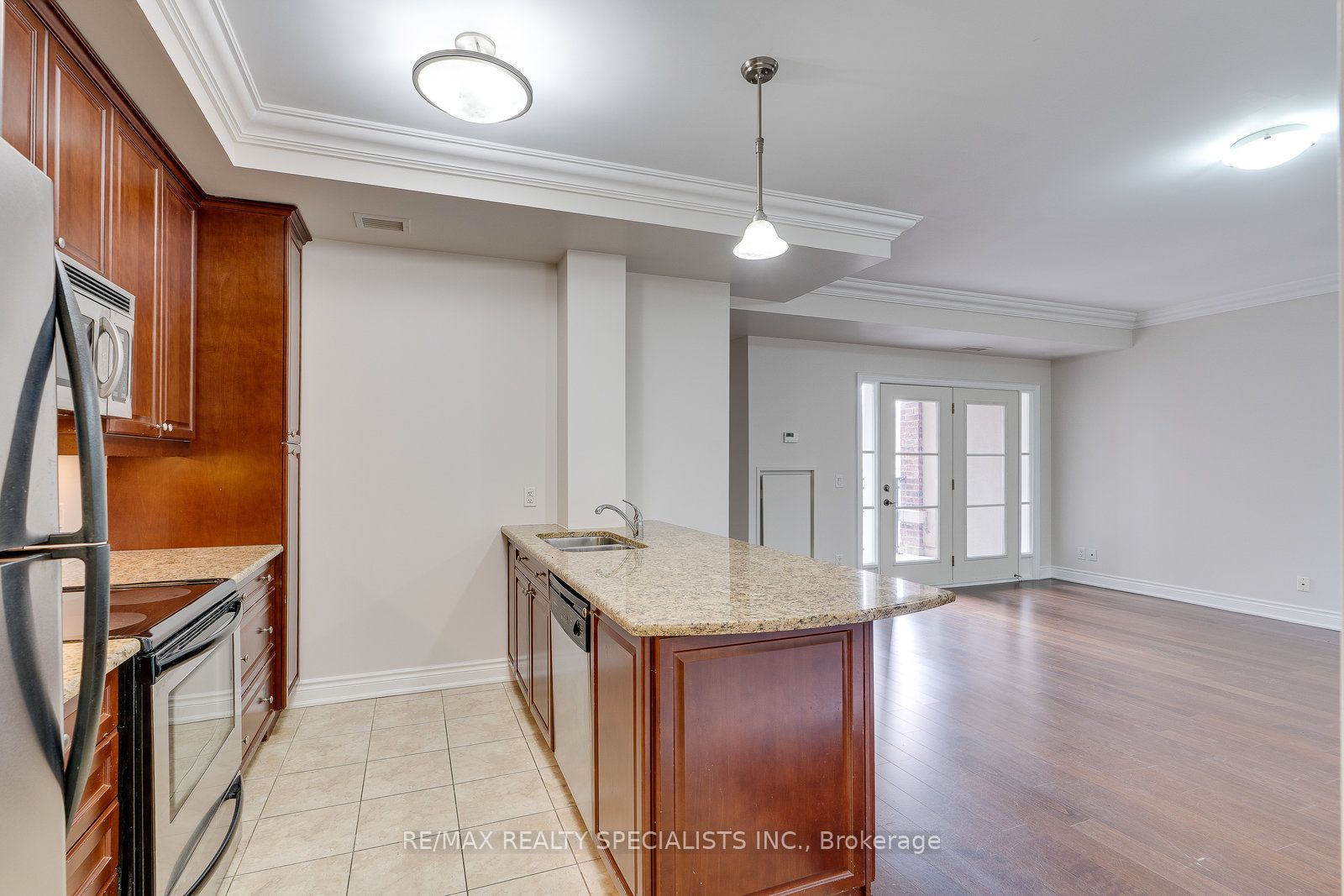 60 Ann Street 401 Property Photo 16