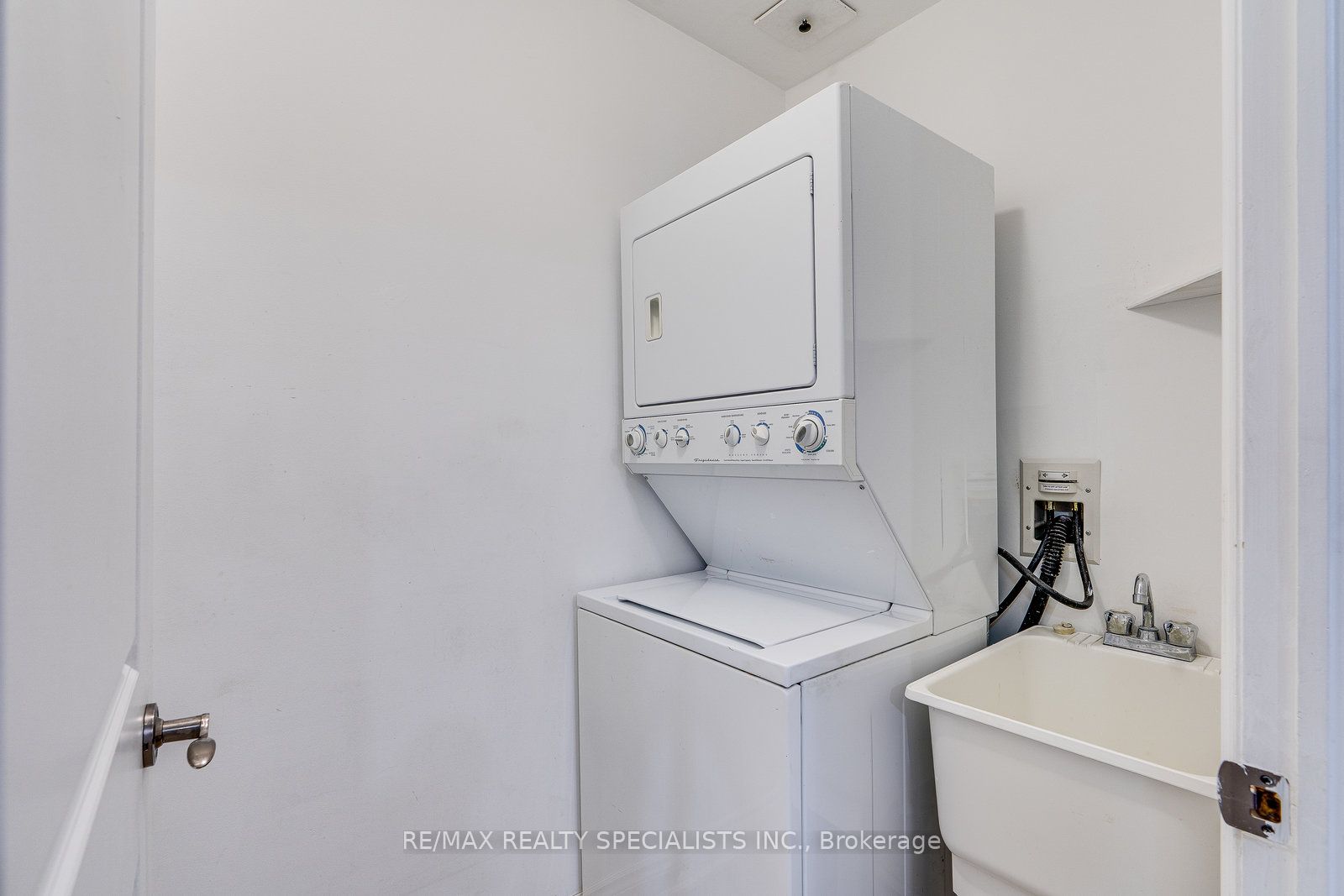 60 Ann Street 401 Property Photo 28