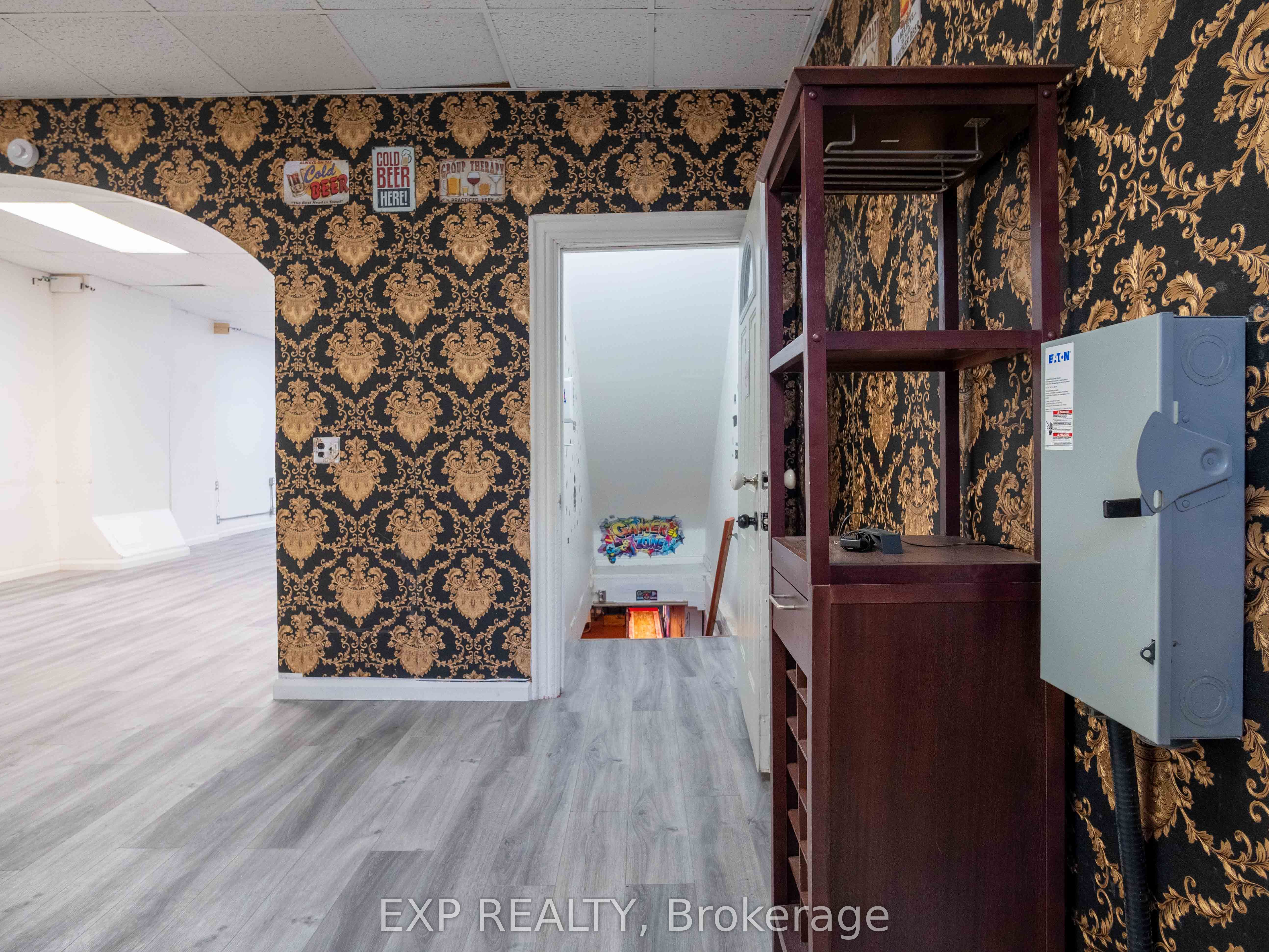 3052 Dundas Street Property Photo 21