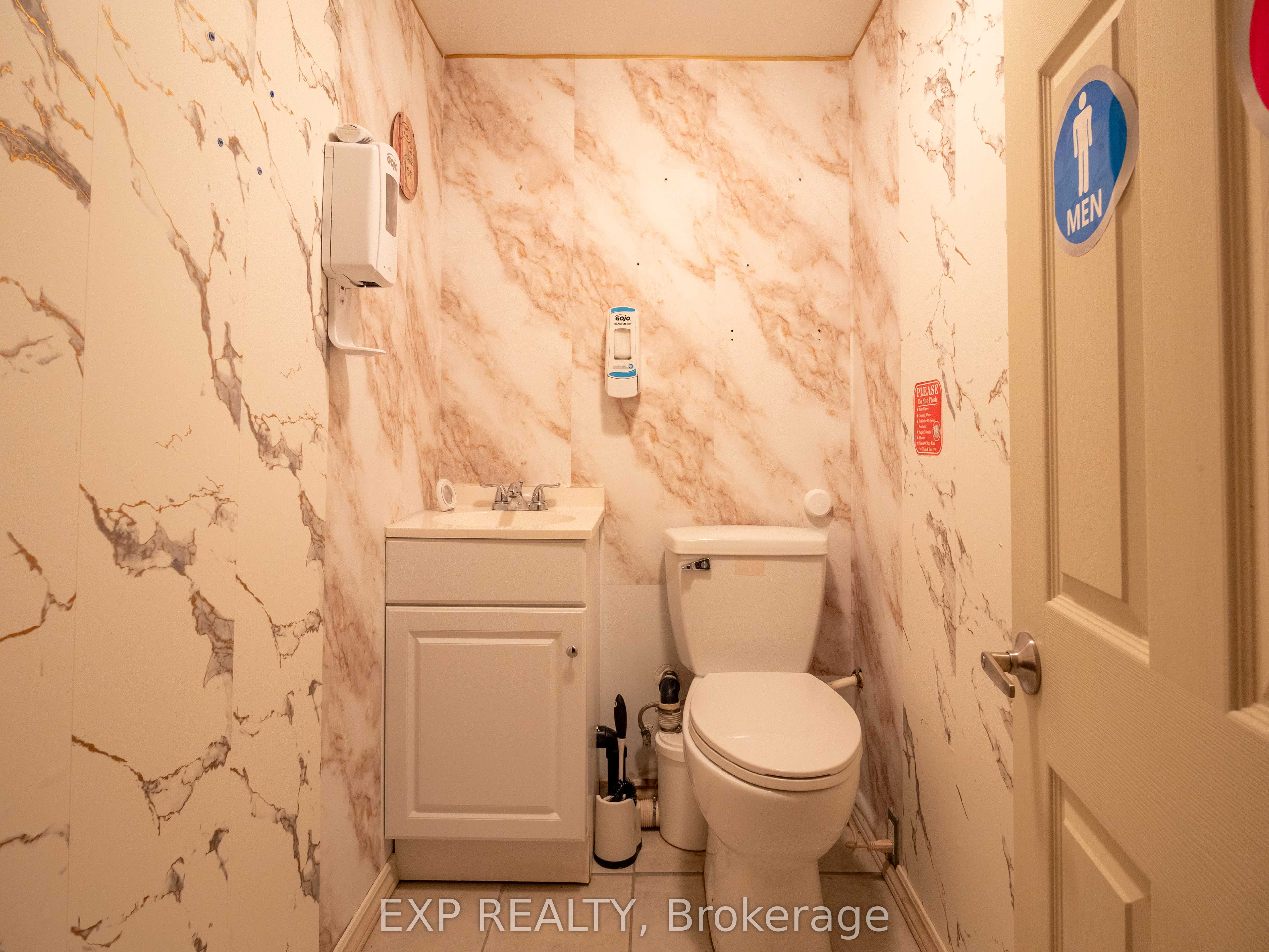 3052 Dundas Street Property Photo 28