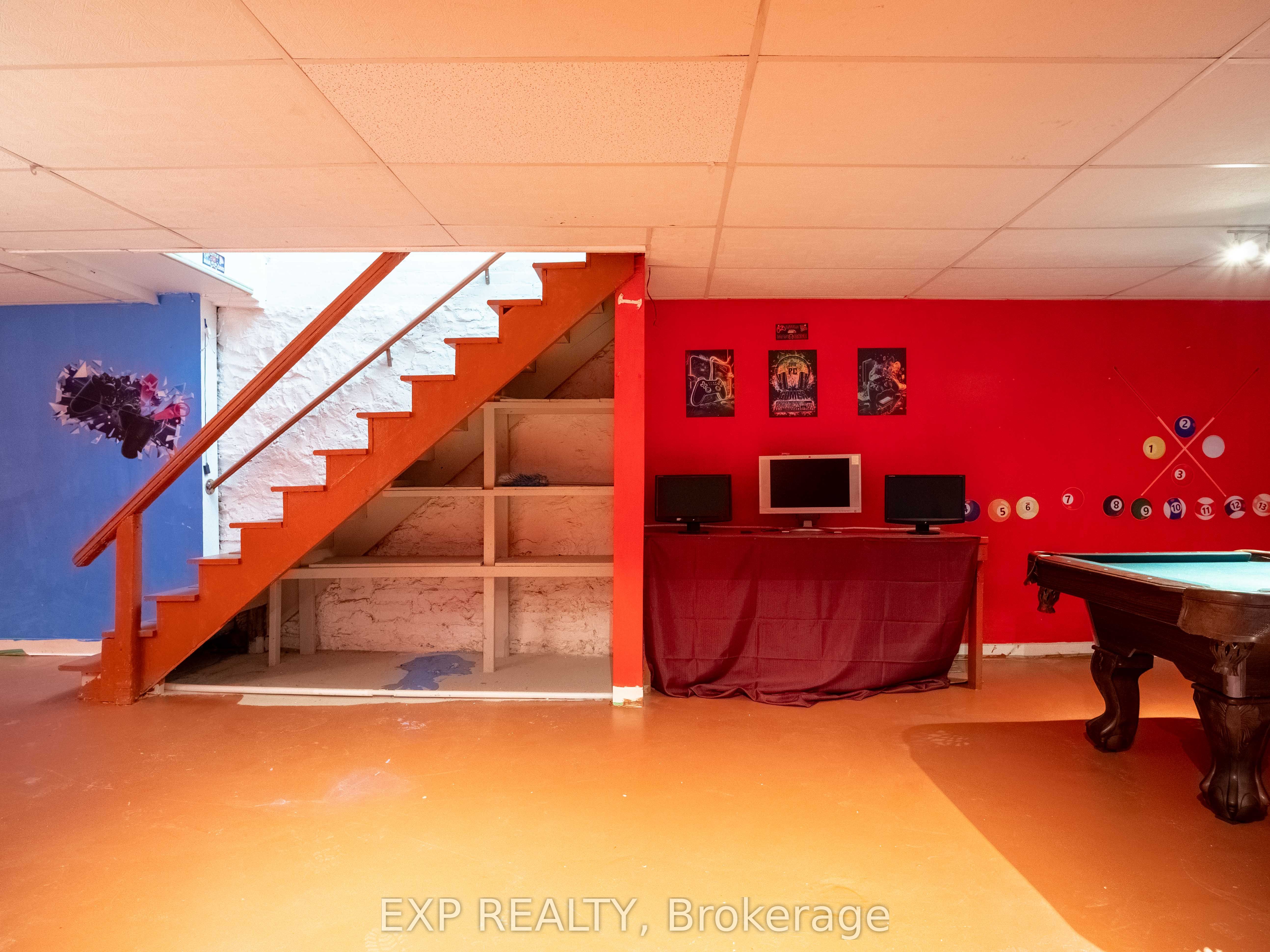 3052 Dundas Street Property Photo 31
