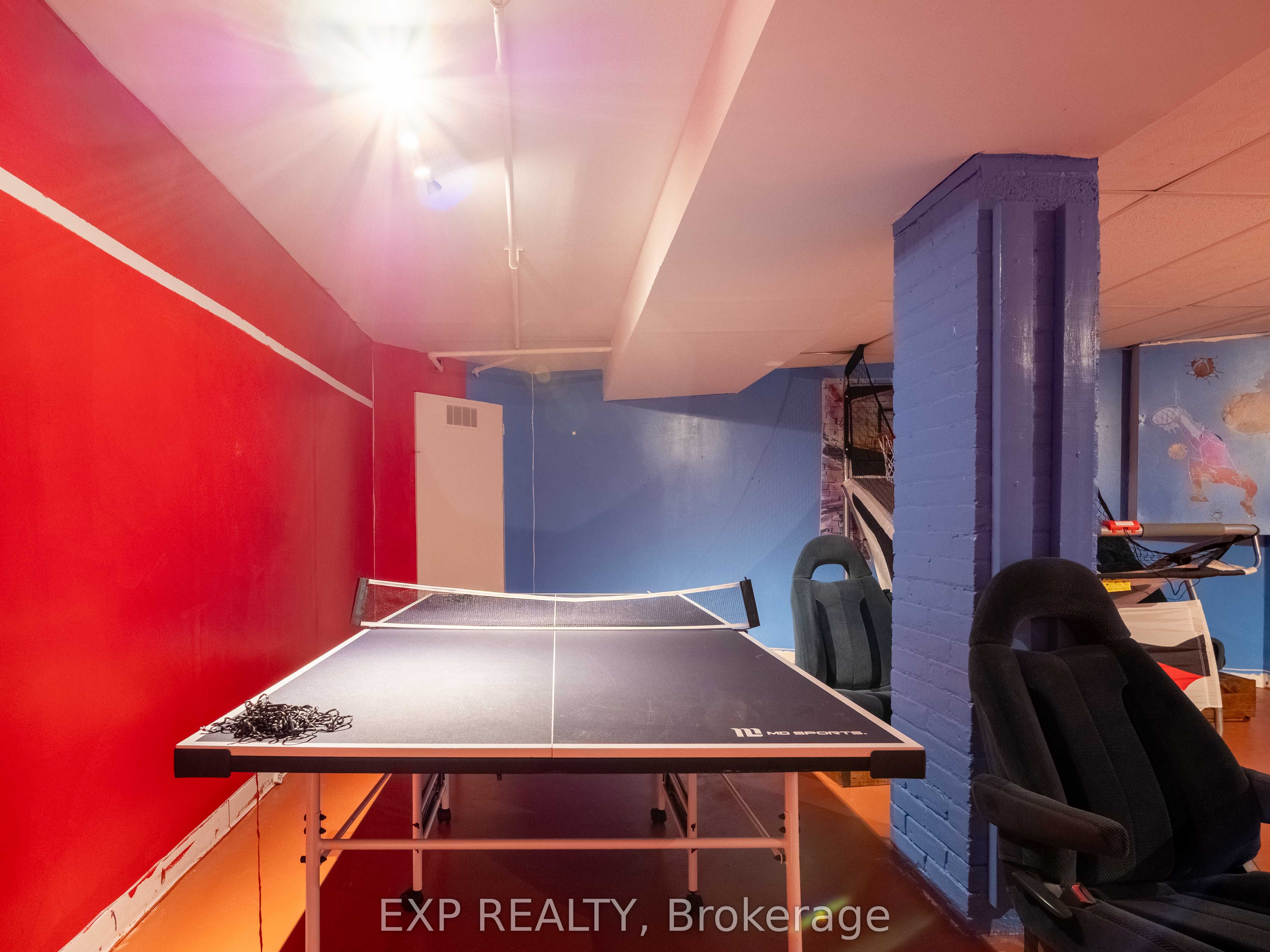 3052 Dundas Street Property Photo 35