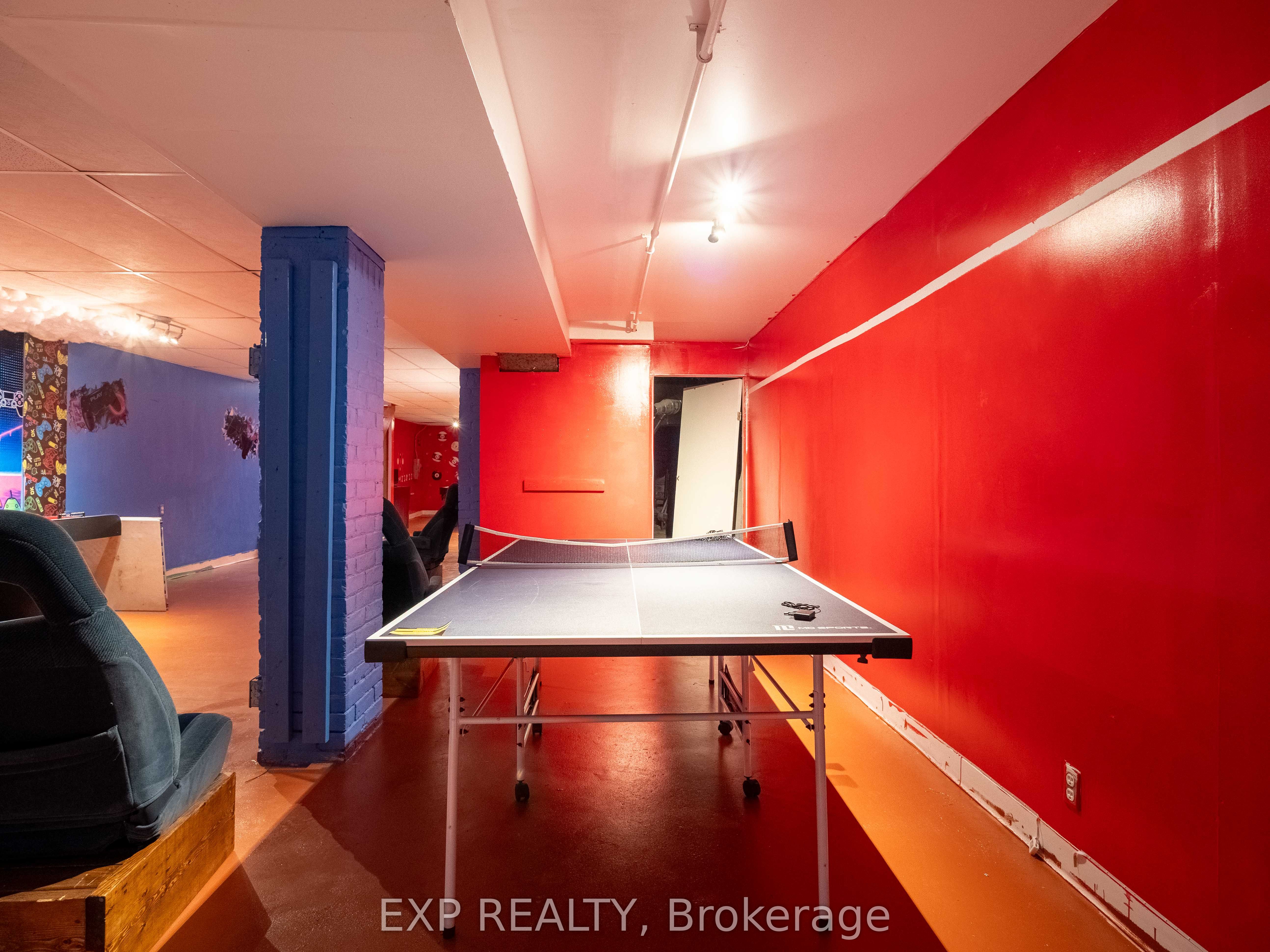 3052 Dundas Street Property Photo 36