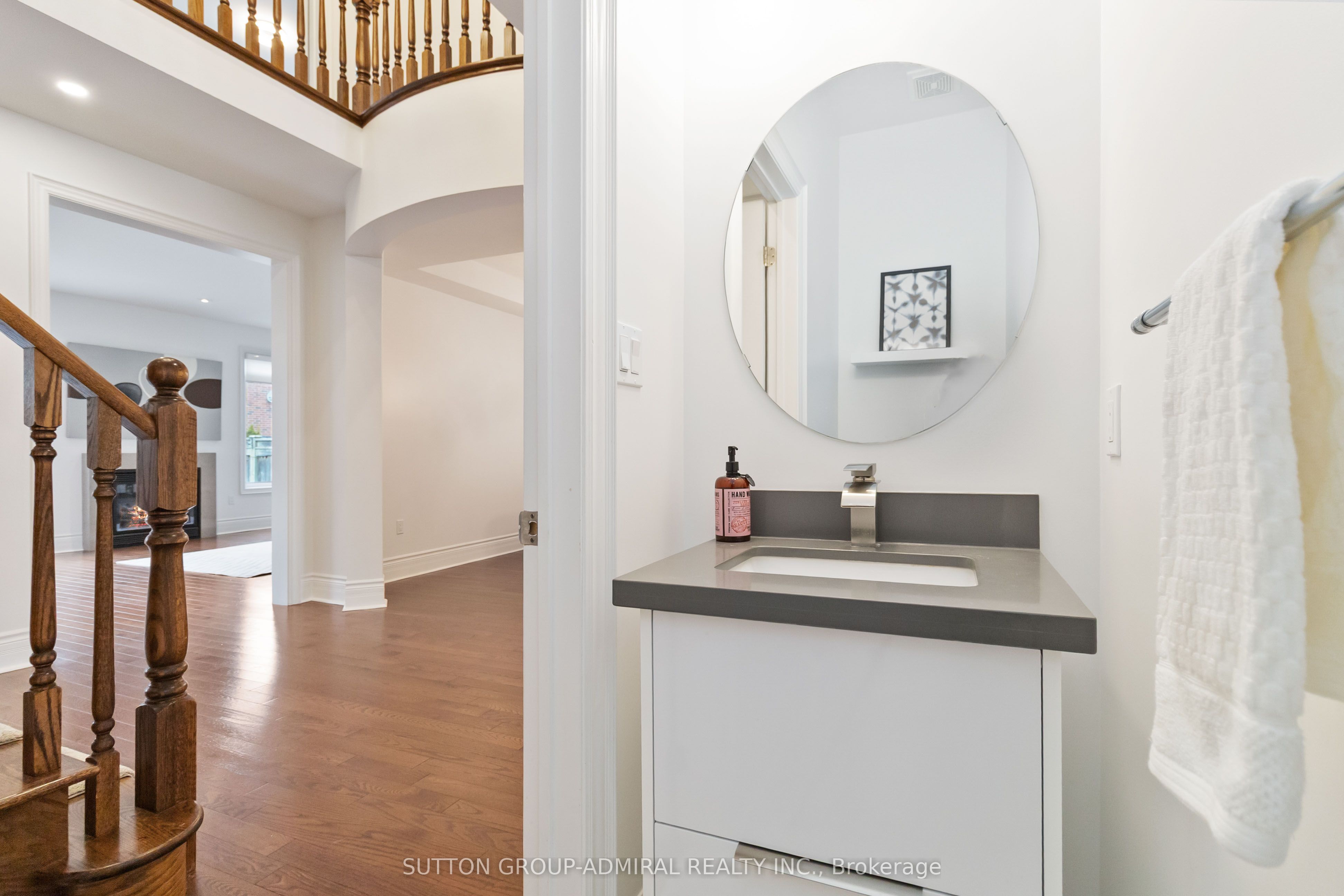 3301 Skipton Lane Property Photo 16
