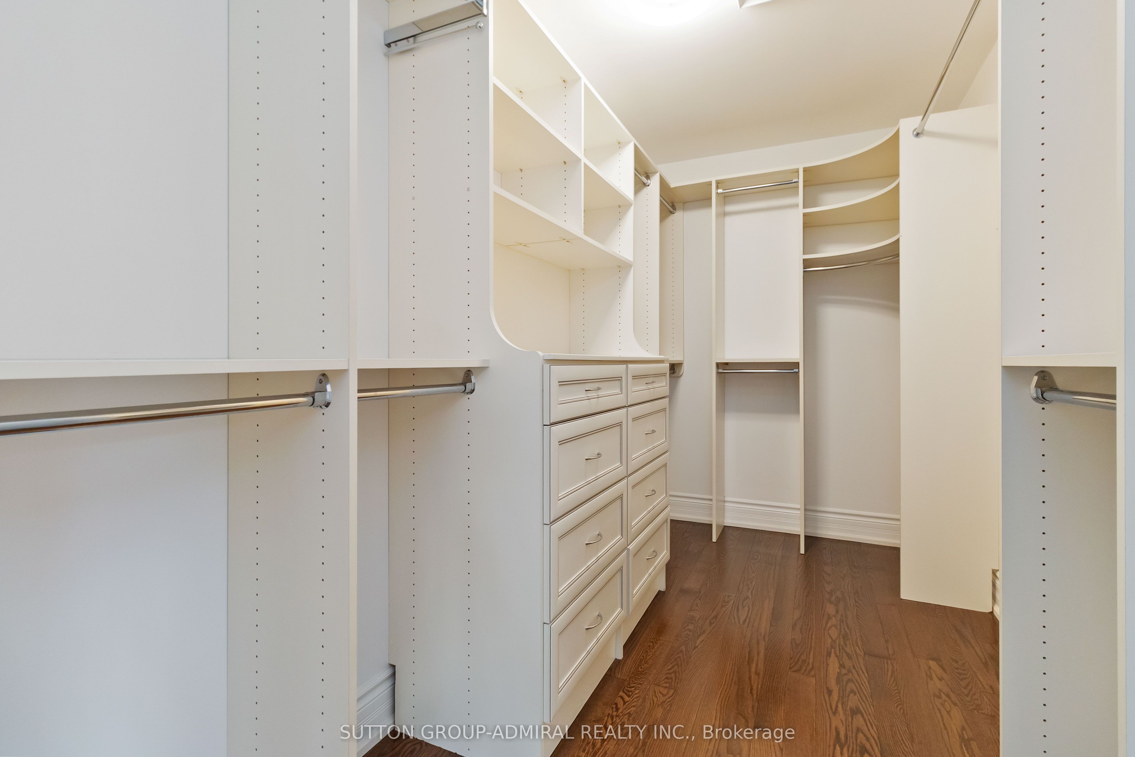 3301 Skipton Lane Property Photo 28