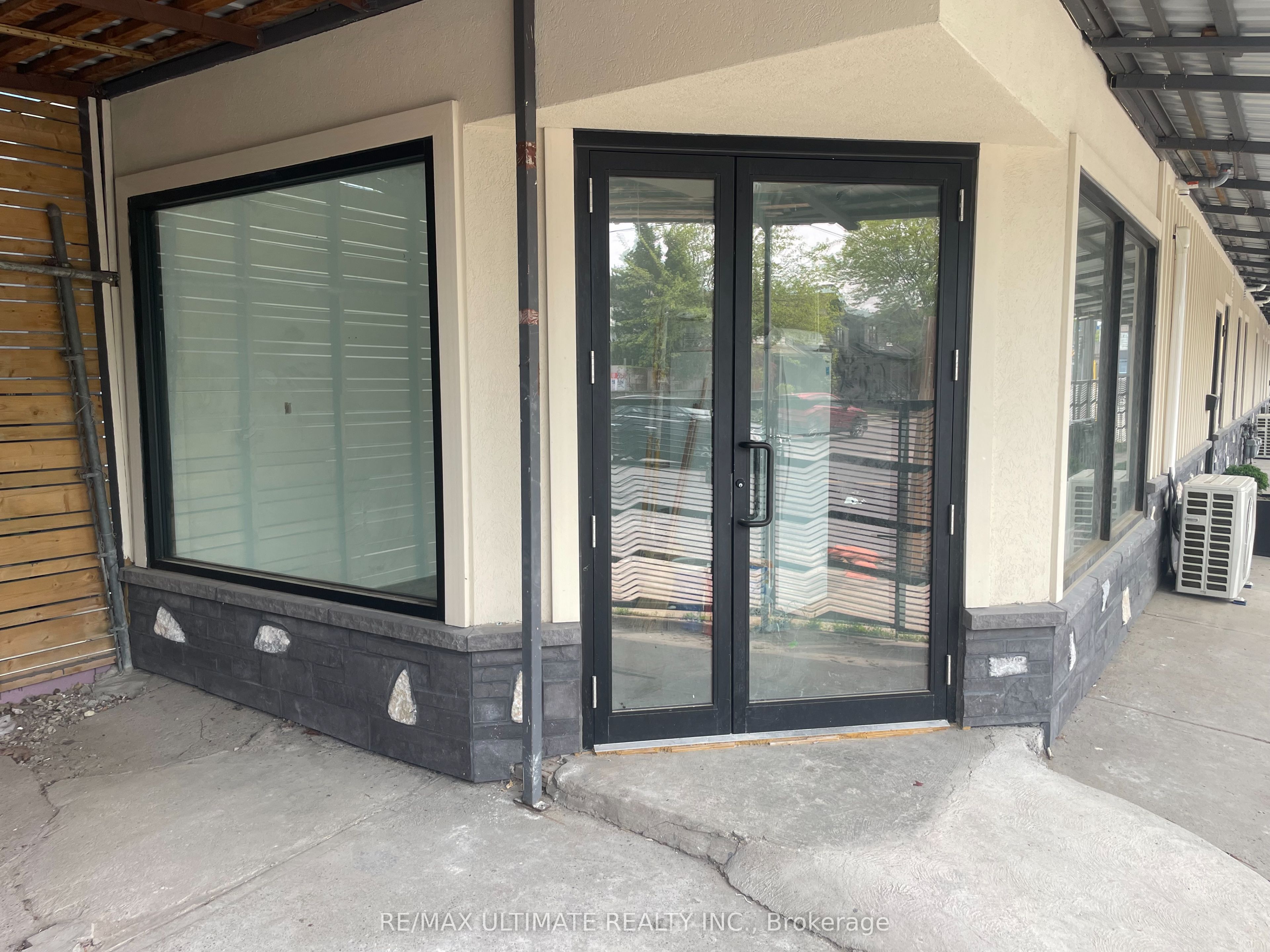 #store - 140 Rogers Road Property Photo 1