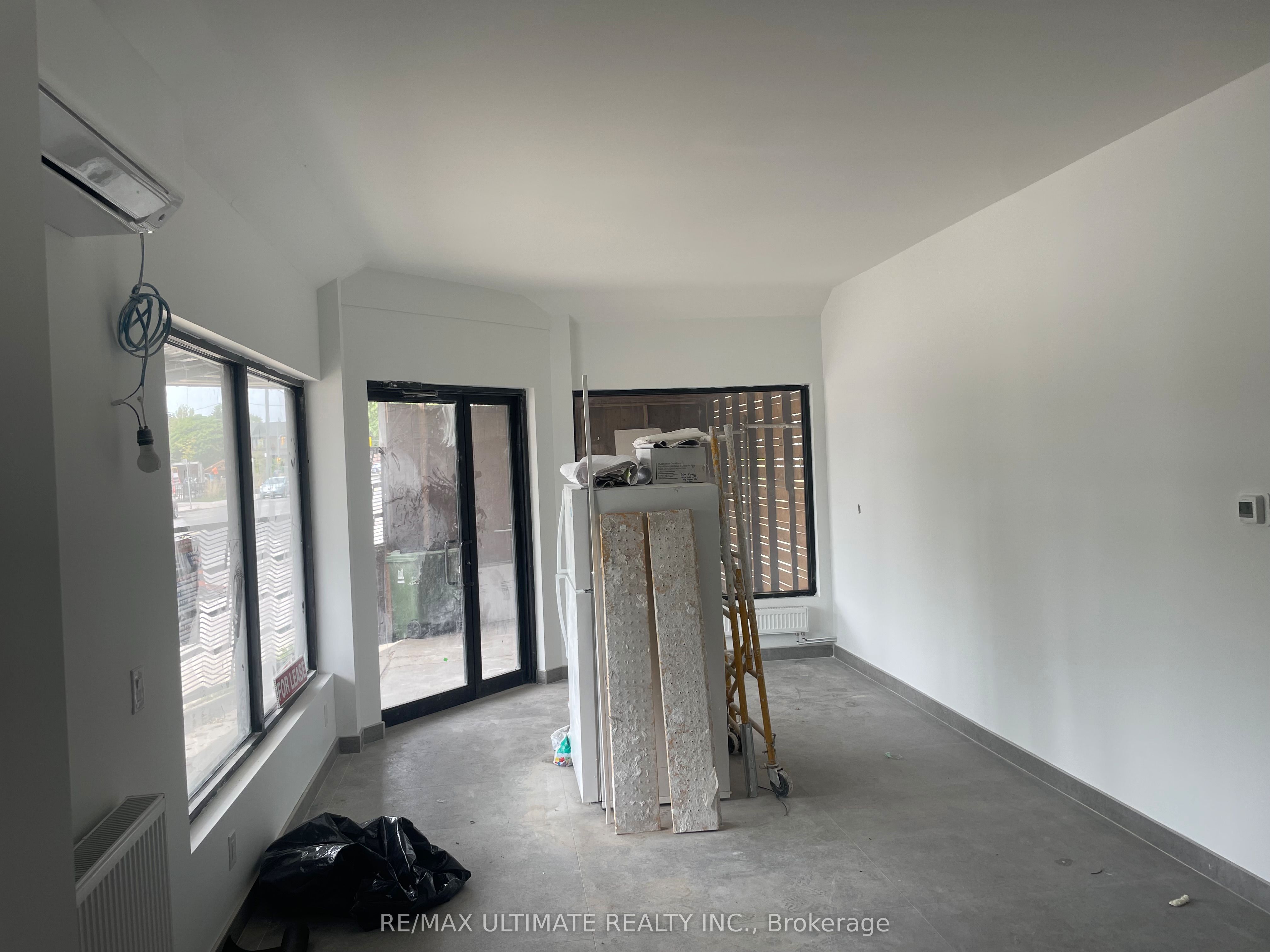 #store - 140 Rogers Road Property Photo 11