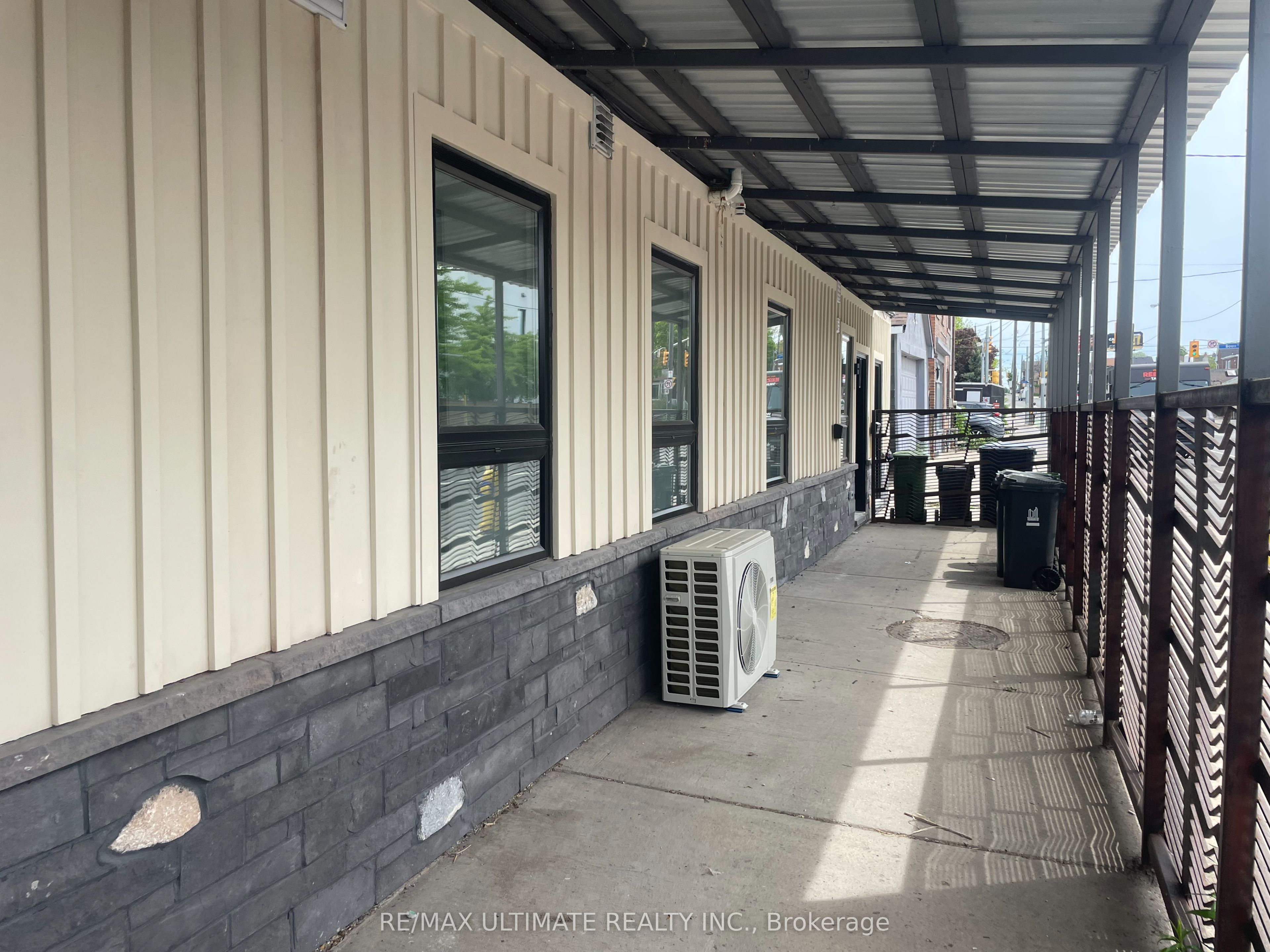 #store - 140 Rogers Road Property Photo 15