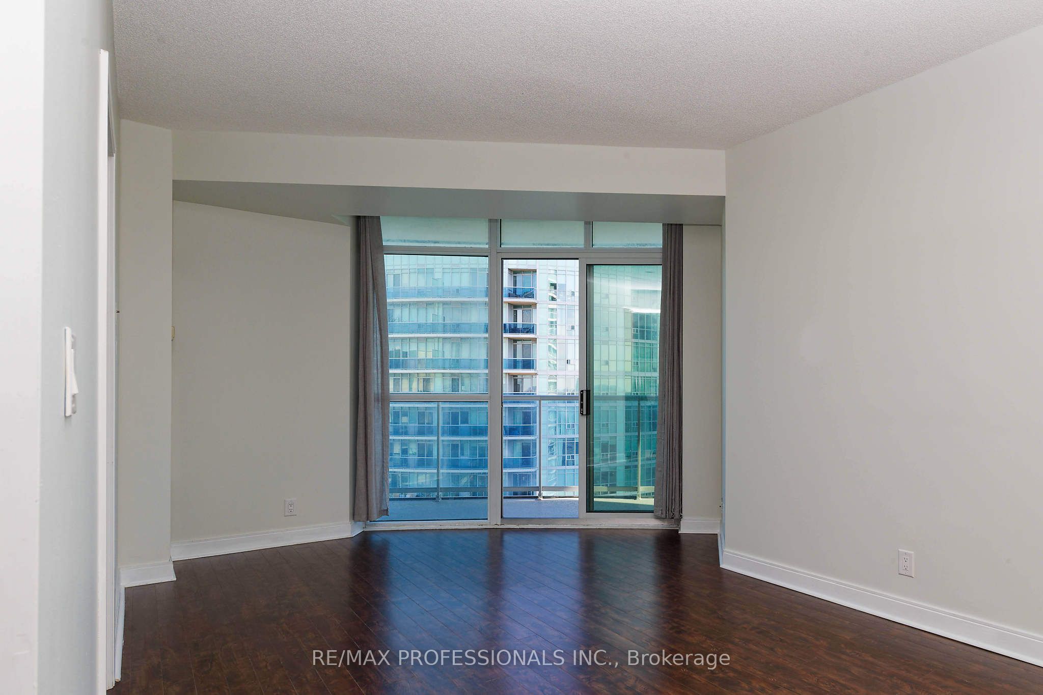 80 Absolute Avenue 2806 Property Photo 12