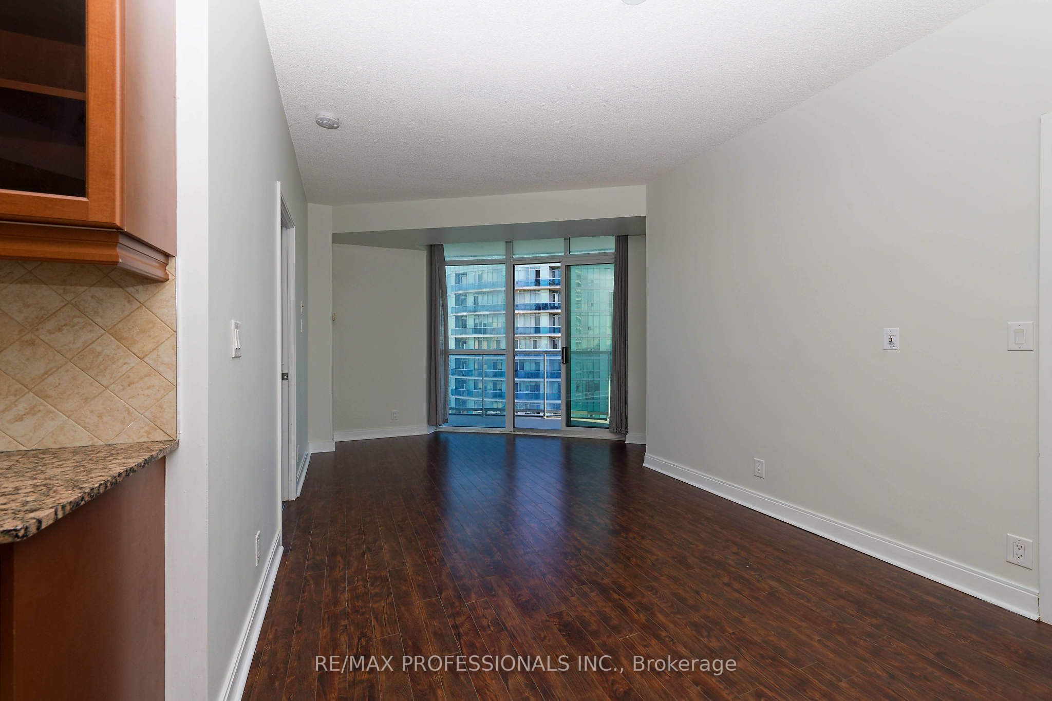 80 Absolute Avenue 2806 Property Photo 13