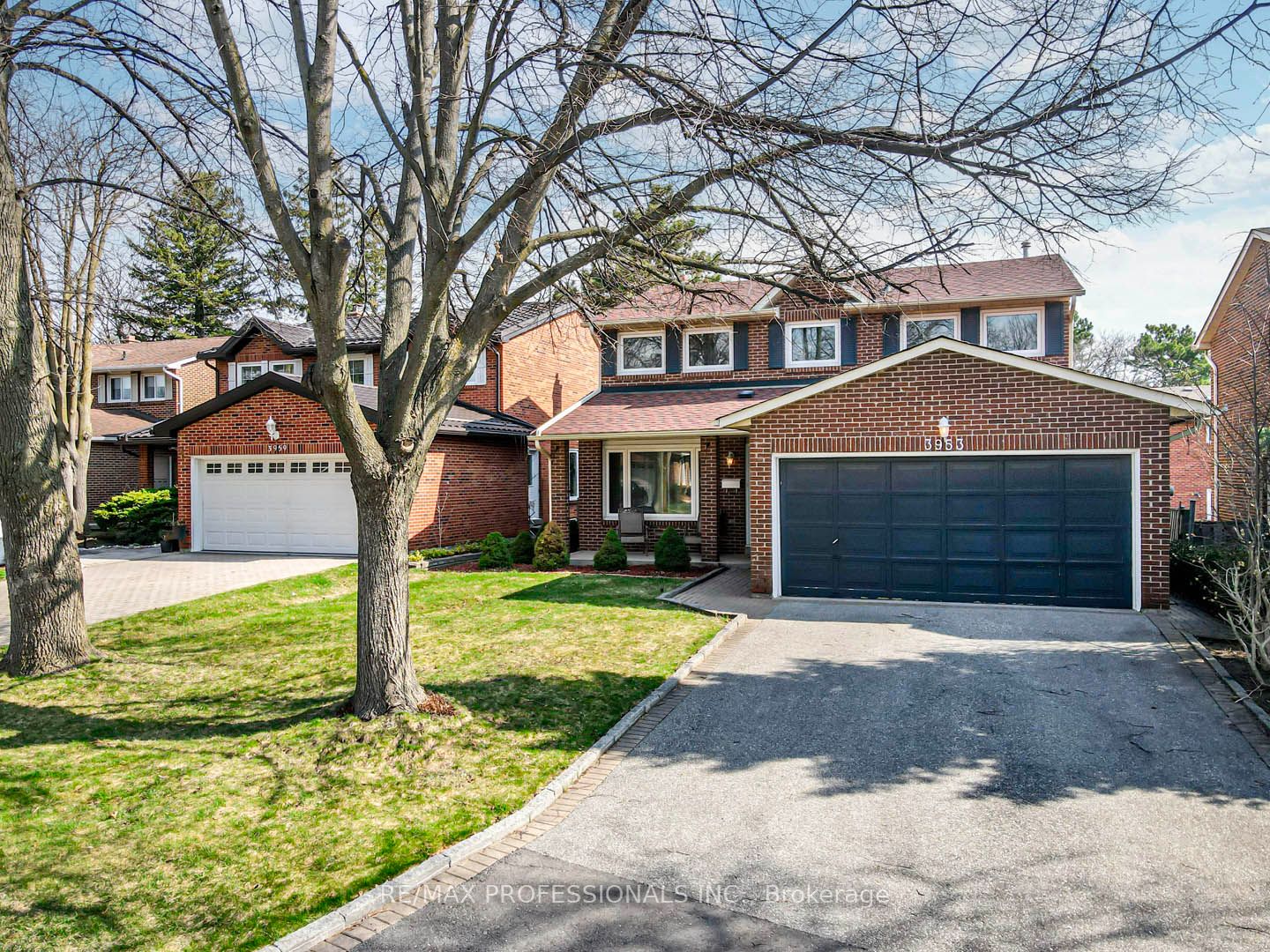 3953 Selkirk Place Property Photo 1