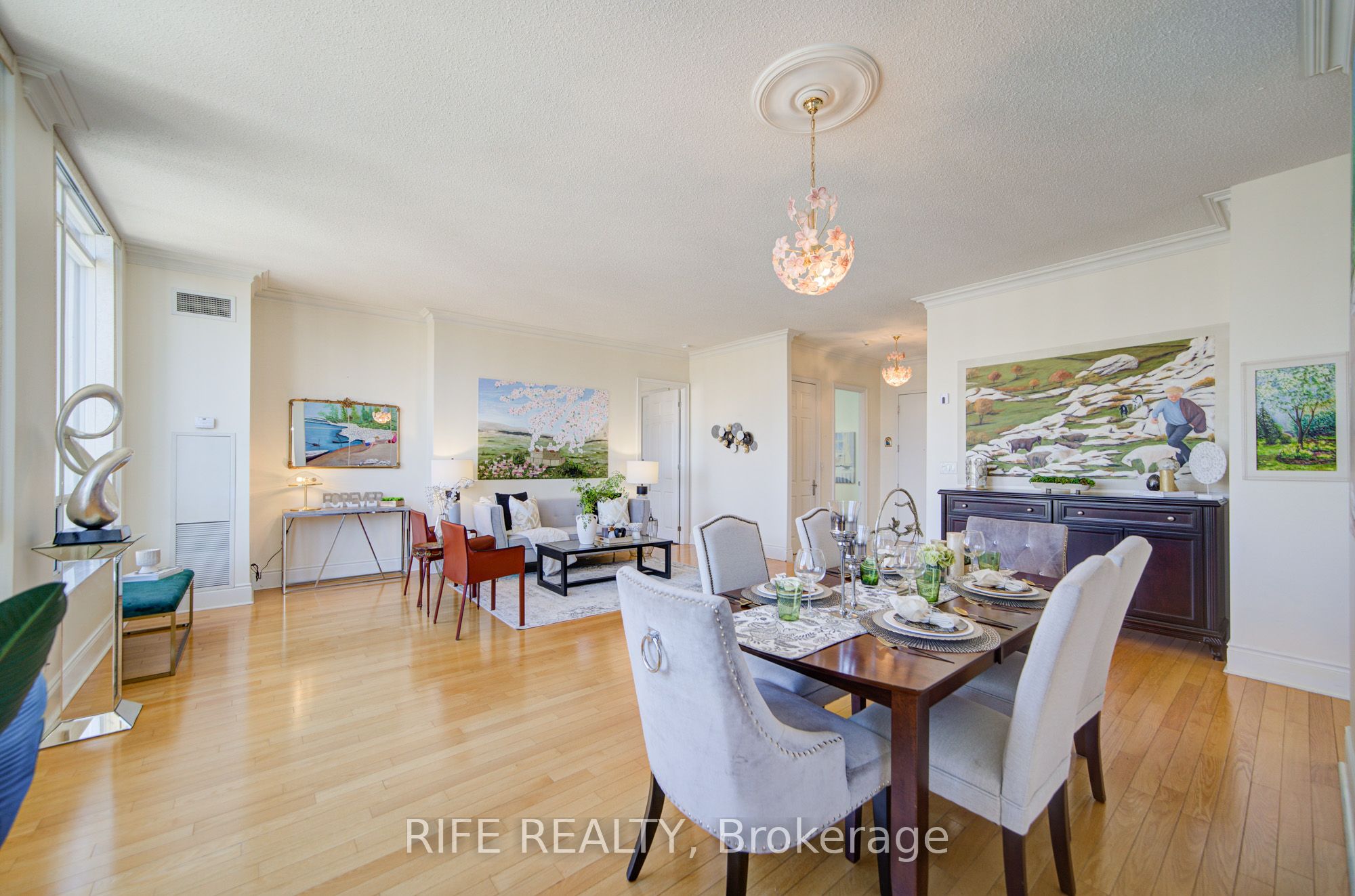 3880 Duke Of York Boulevard Gph10 Property Photo 3