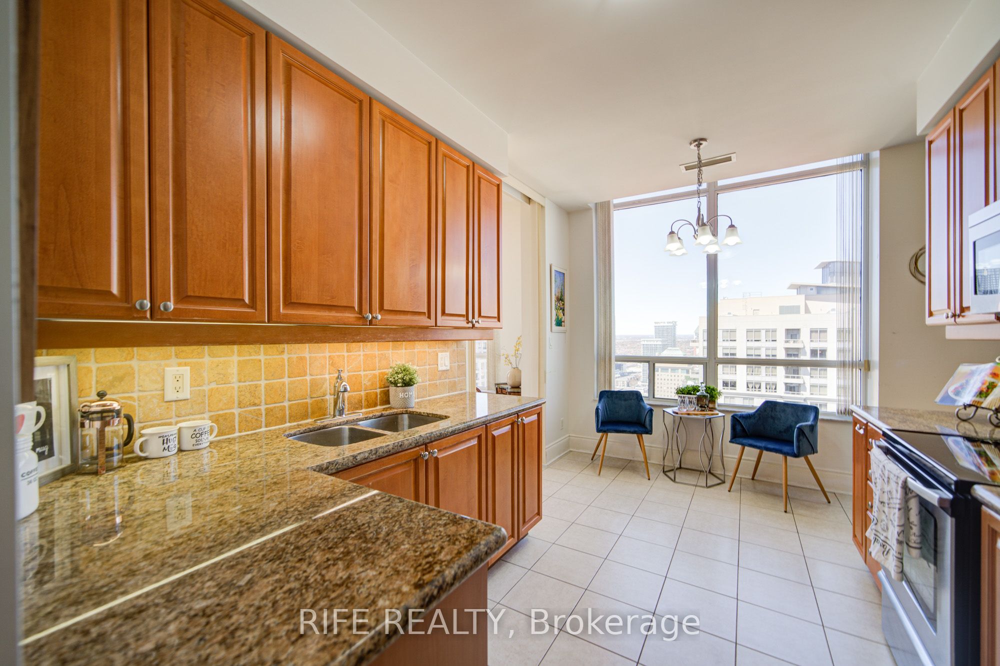 3880 Duke Of York Boulevard Gph10 Property Photo 11