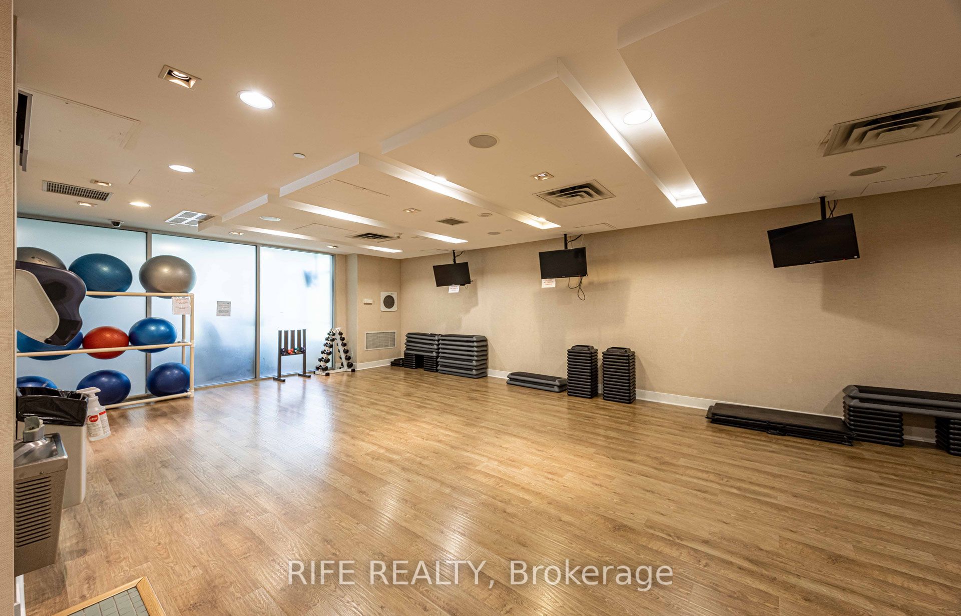 3880 Duke Of York Boulevard Gph10 Property Photo 27