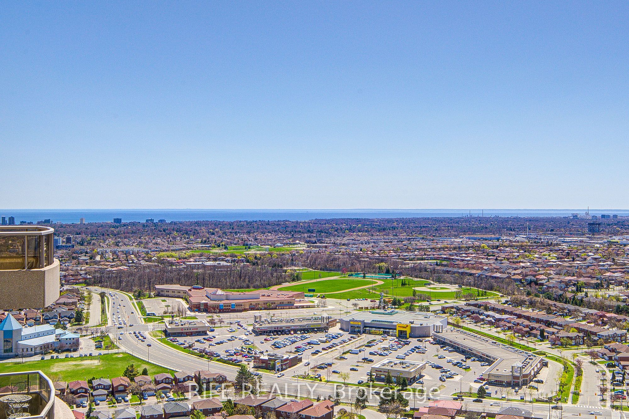 3880 Duke Of York Boulevard Gph10 Property Photo 36