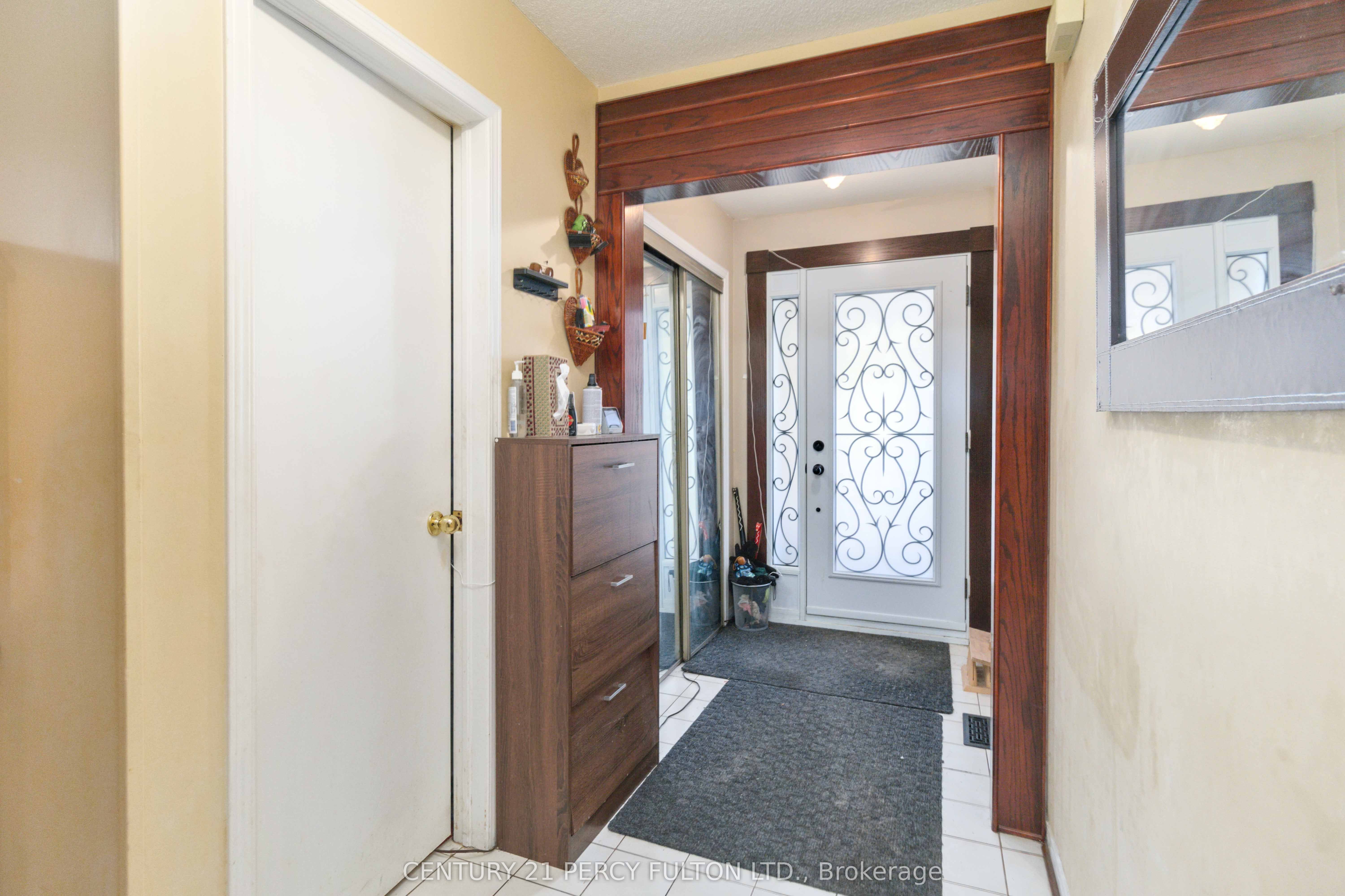 178 Torrance Woods Wood Property Photo 4